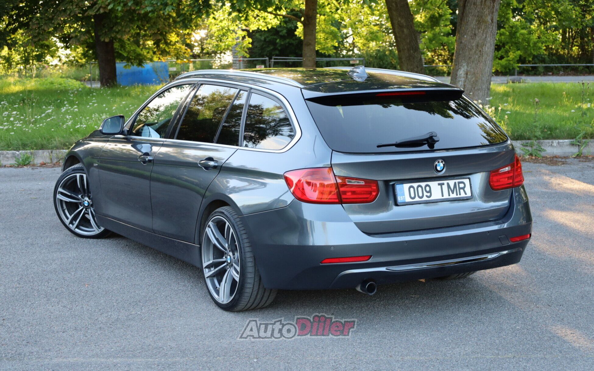 BMW 320 Sport 2.0 120kW 2014, photo 4/10