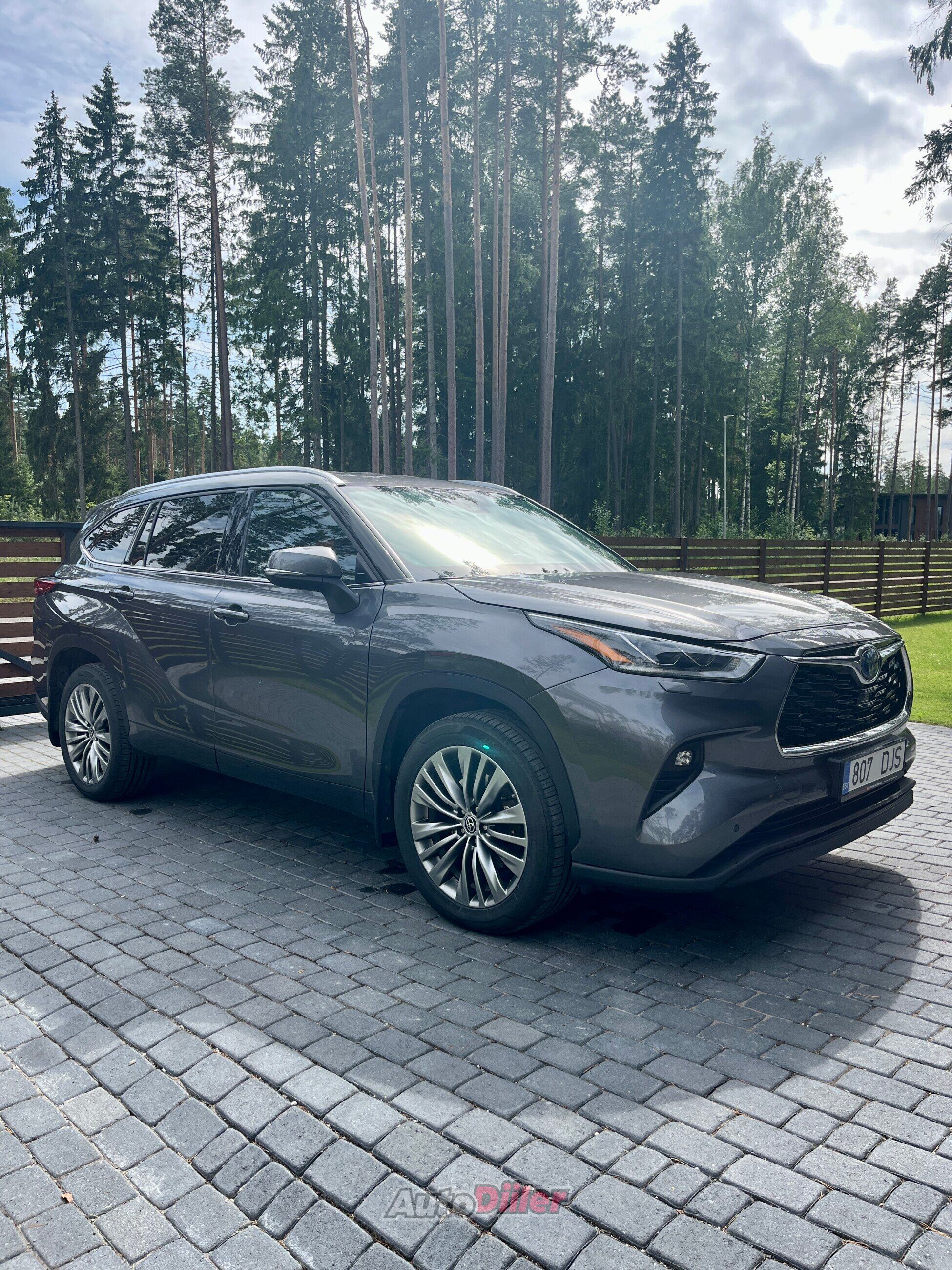Toyota Highlander Executive 2.5 140kW 2021, photo 5/10