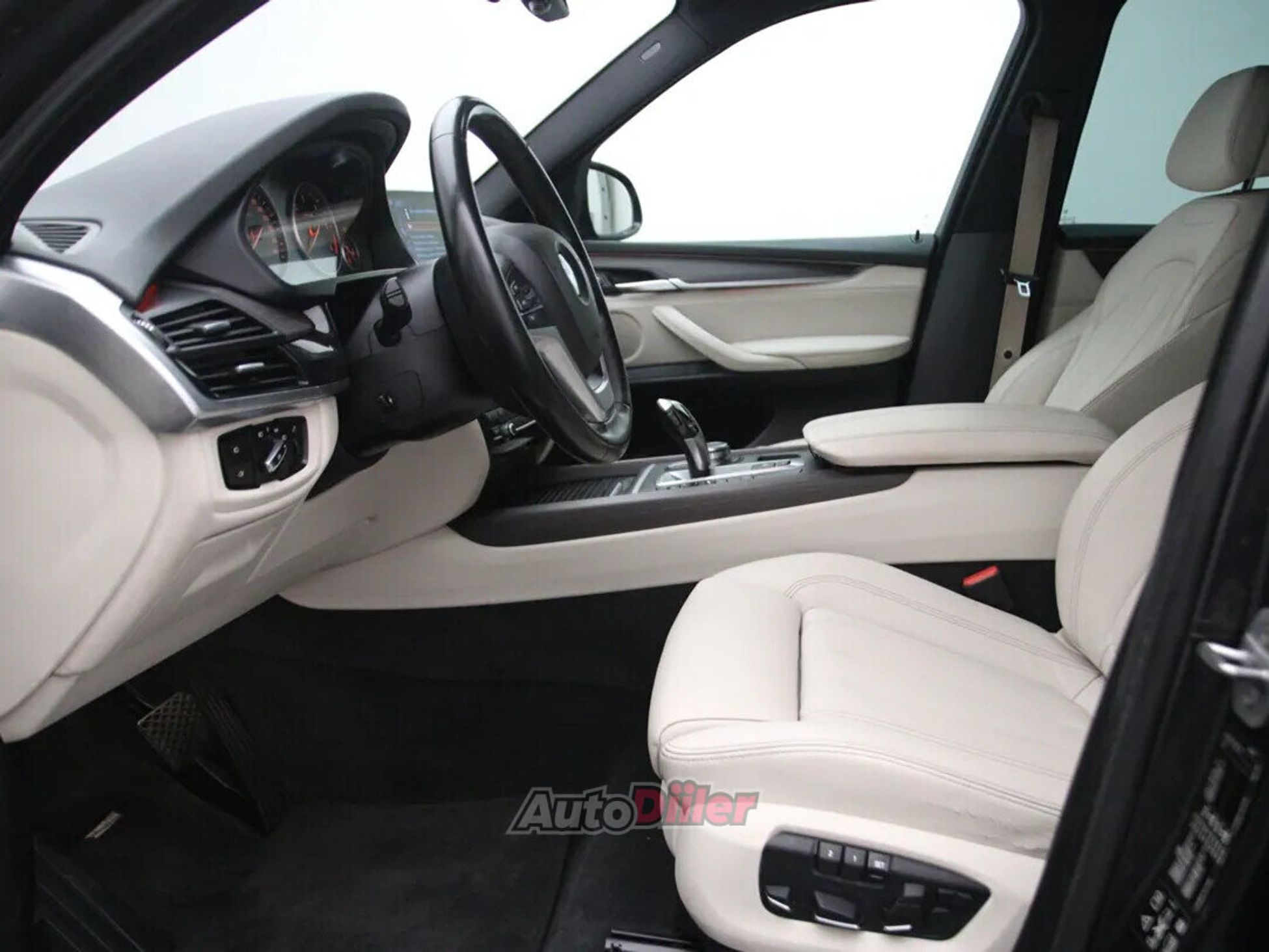 BMW X5 High Executive 3.0 190kW 2017, photo 4/10