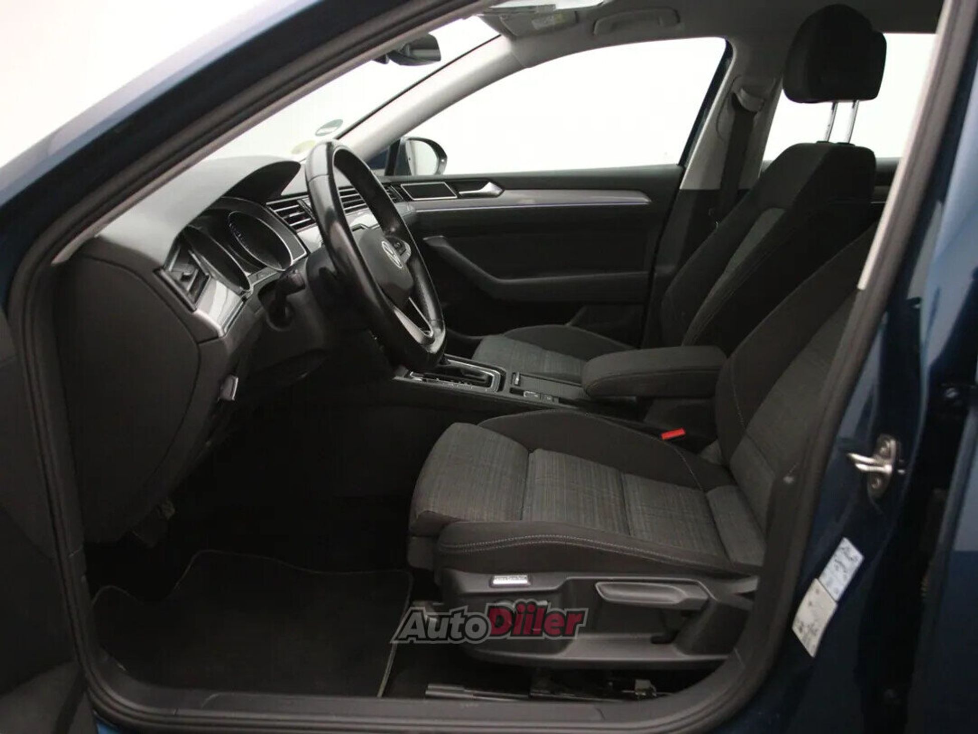 Volkswagen Passat Business 2.0 110kW 2020, photo 4/10