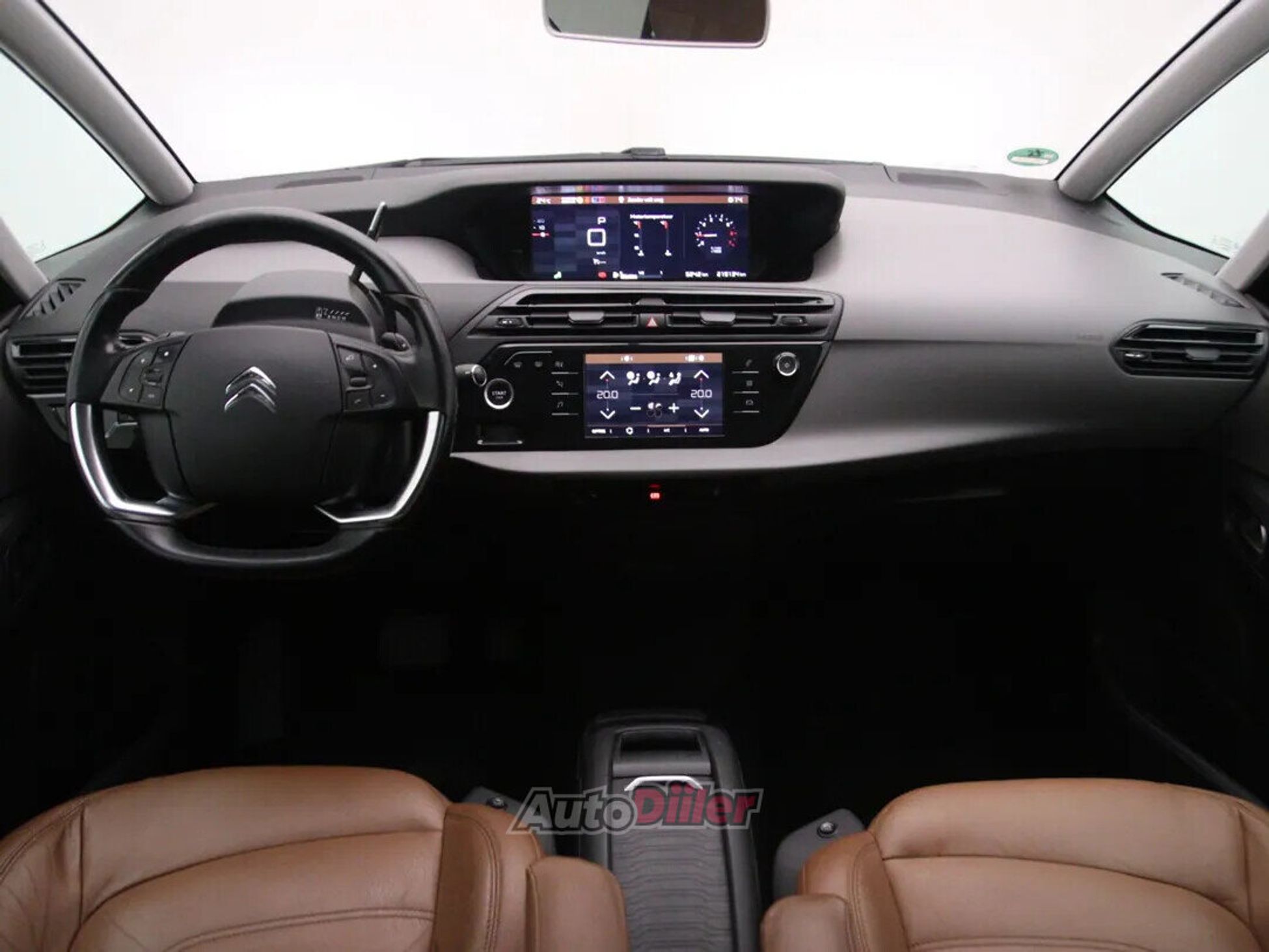 Citroen Grand C4 Picasso 2017, photo 2/10