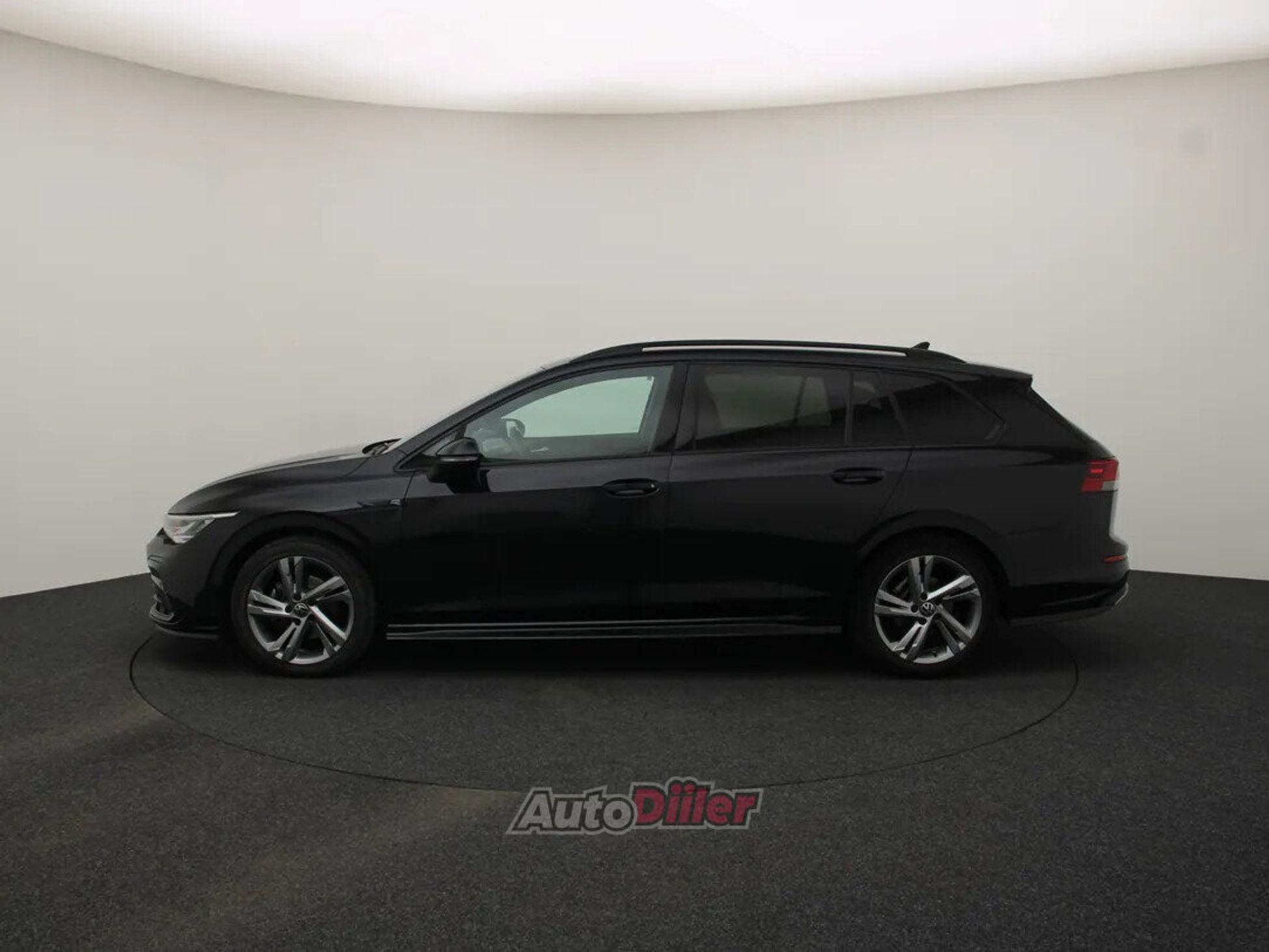 Volkswagen Golf MHEV R-Line 1.5 96kW 2021, photo 6/10