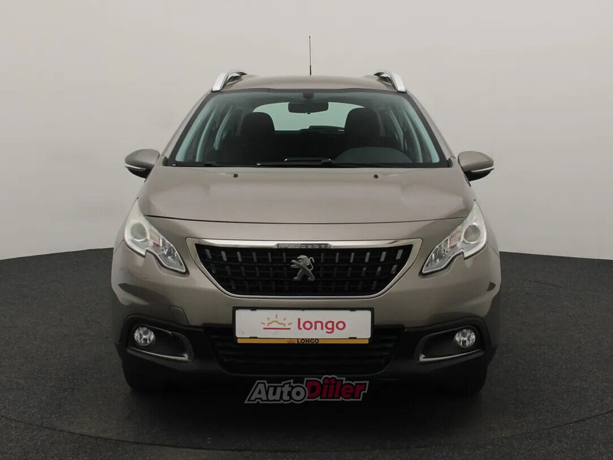 Peugeot 2008 Active 1.2 81kW 2017, photo 3/10