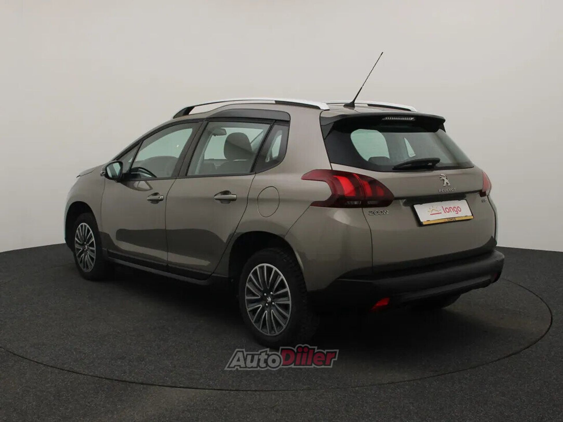 Peugeot 2008 Active 1.2 81kW 2017, photo 7/10