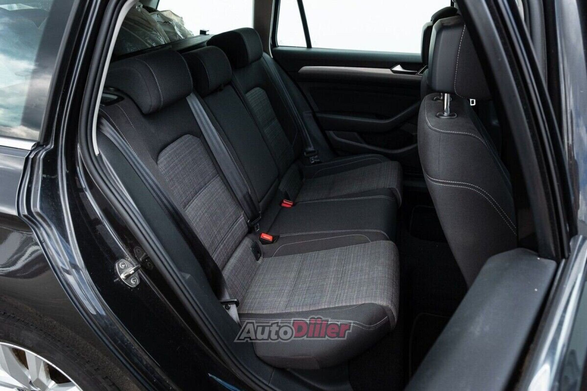 Volkswagen Passat 1.5 110kW 2022, photo 7/10