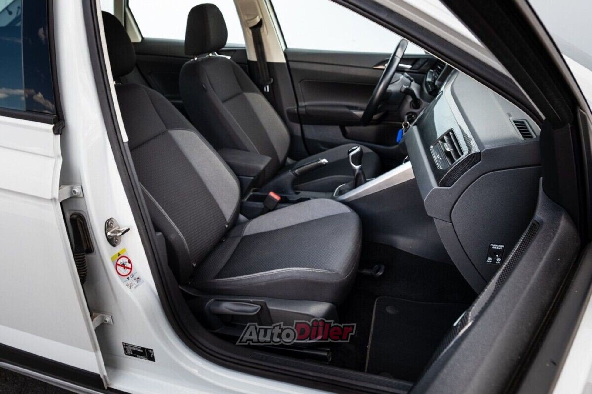 Volkswagen Taigo 1.0 70kW 2023, photo 7/10