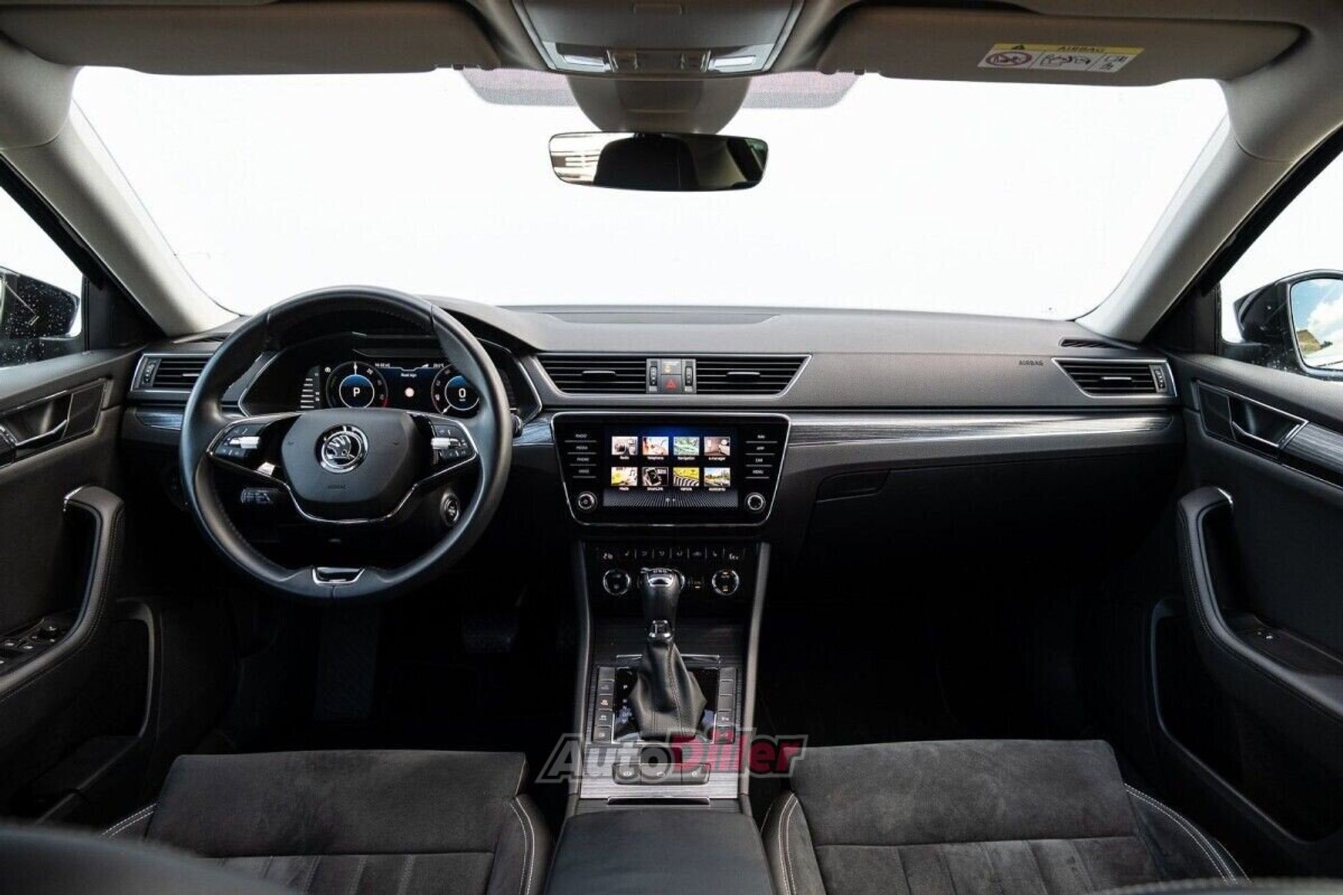 Skoda Superb 1.4 160kW 2021, photo 7/10