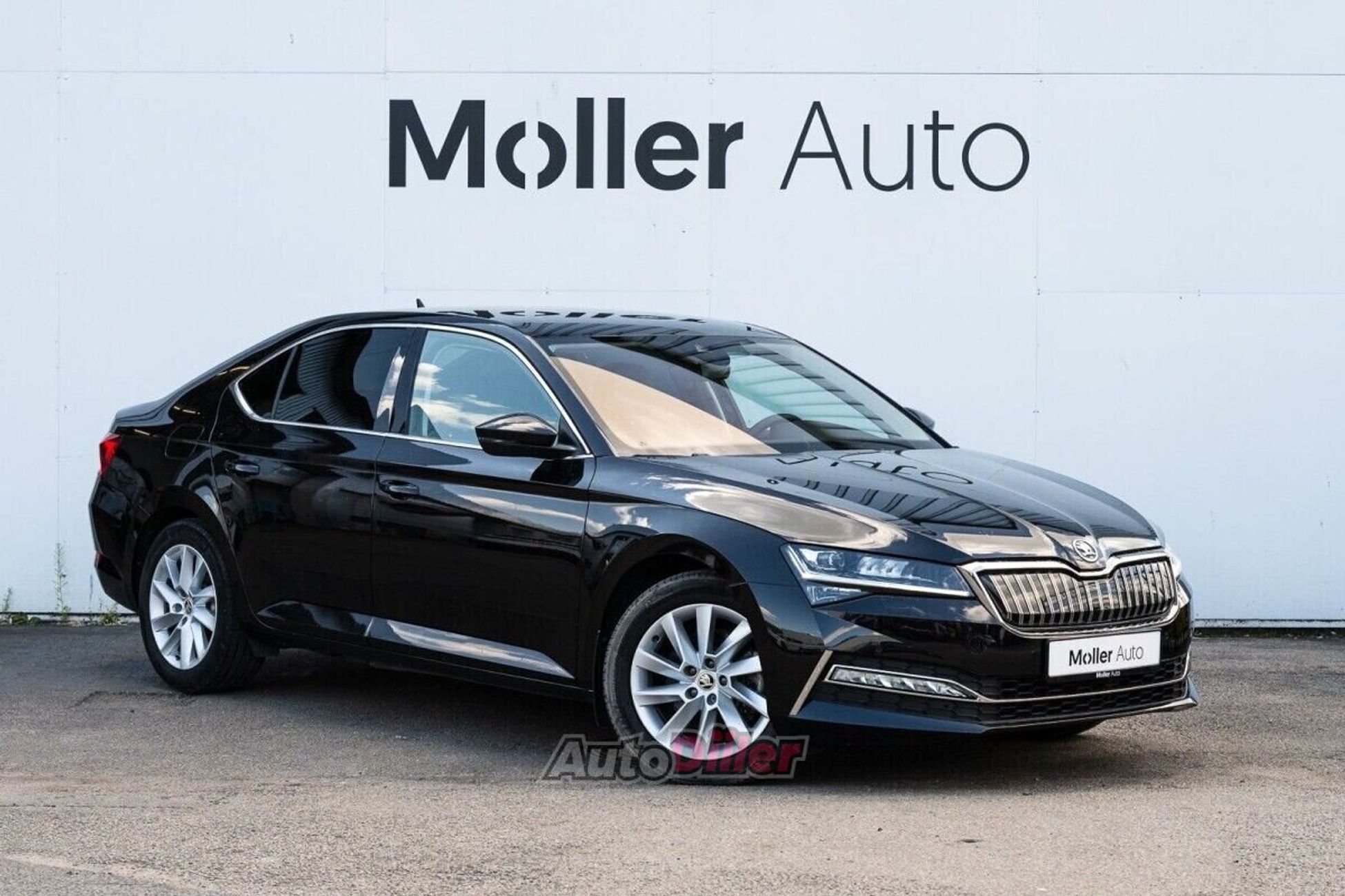 Skoda Superb 1.4 160kW 2021, photo 2/10