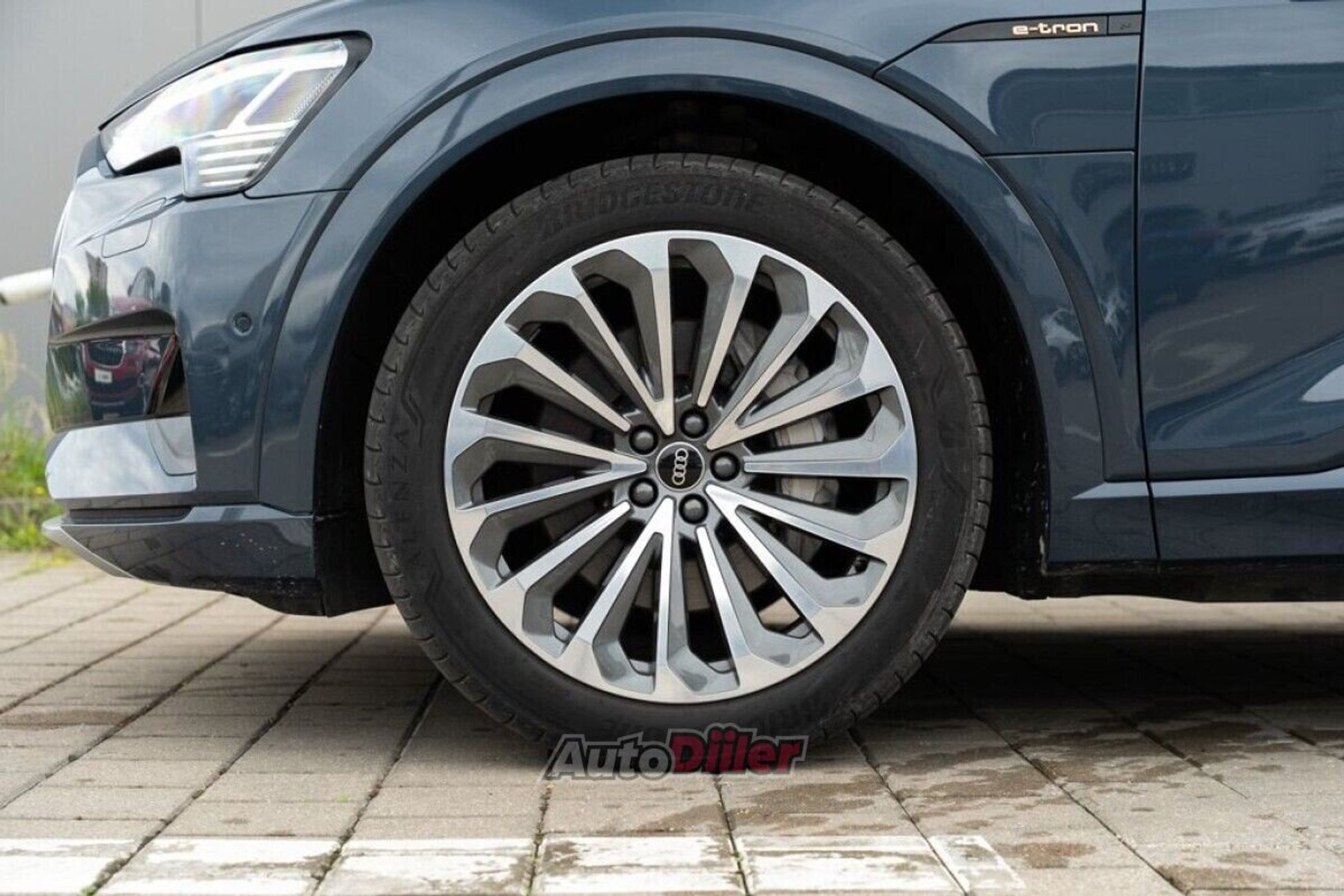 Audi e-tron 300kW 2022, photo 4/10