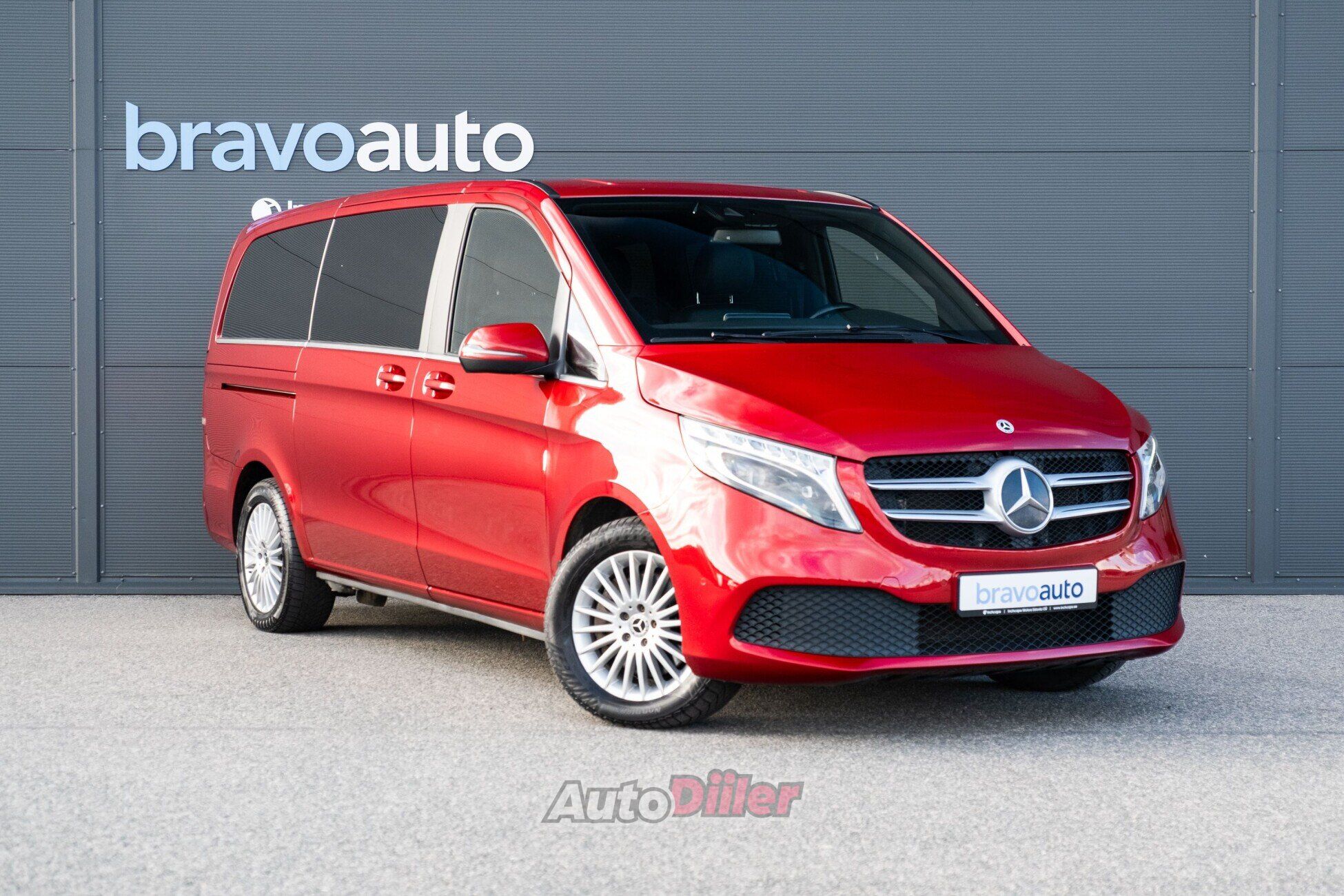 Mercedes-Benz V 250 2022, photo 3/10