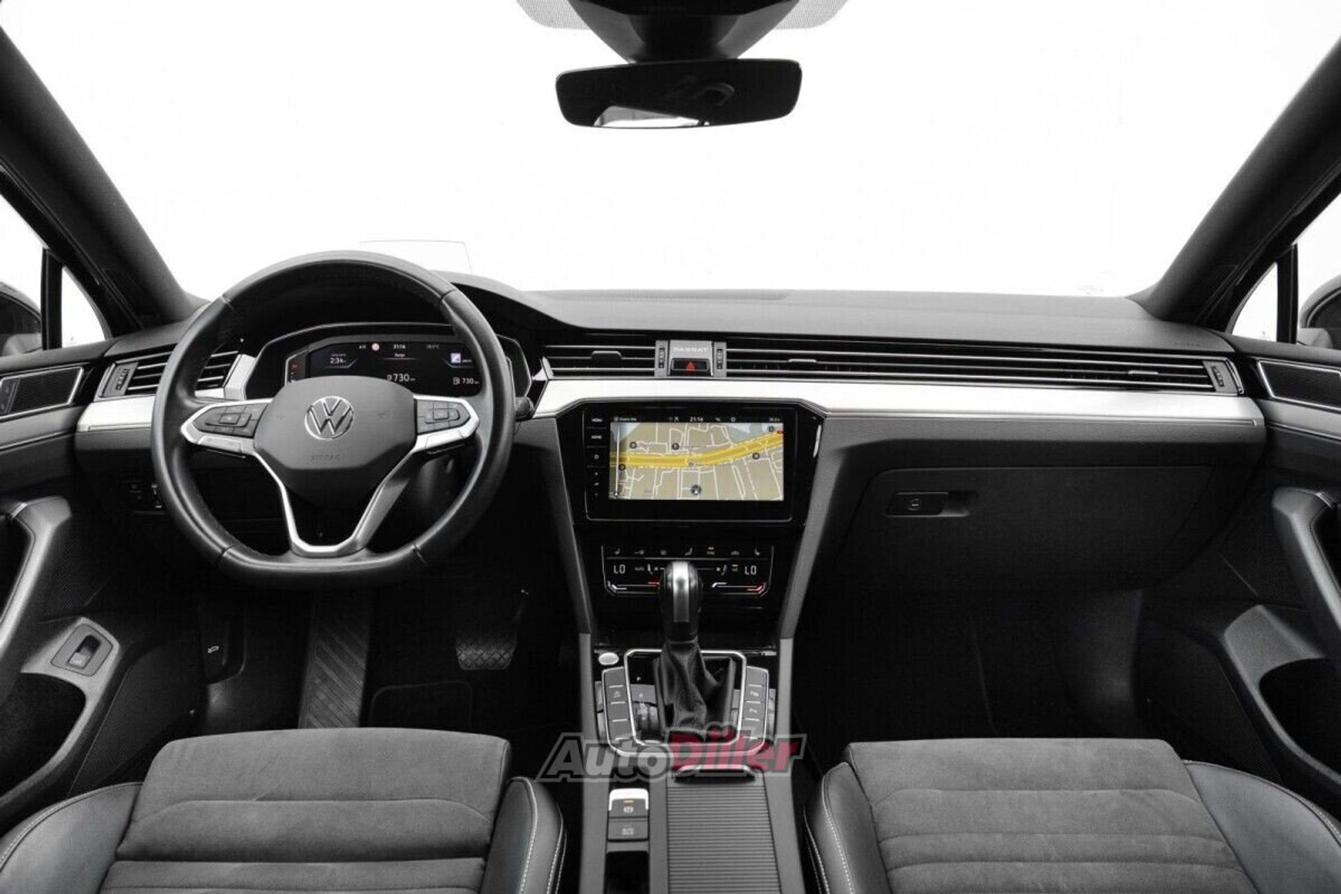 Volkswagen Passat 2.0 110kW 2023, photo 7/10