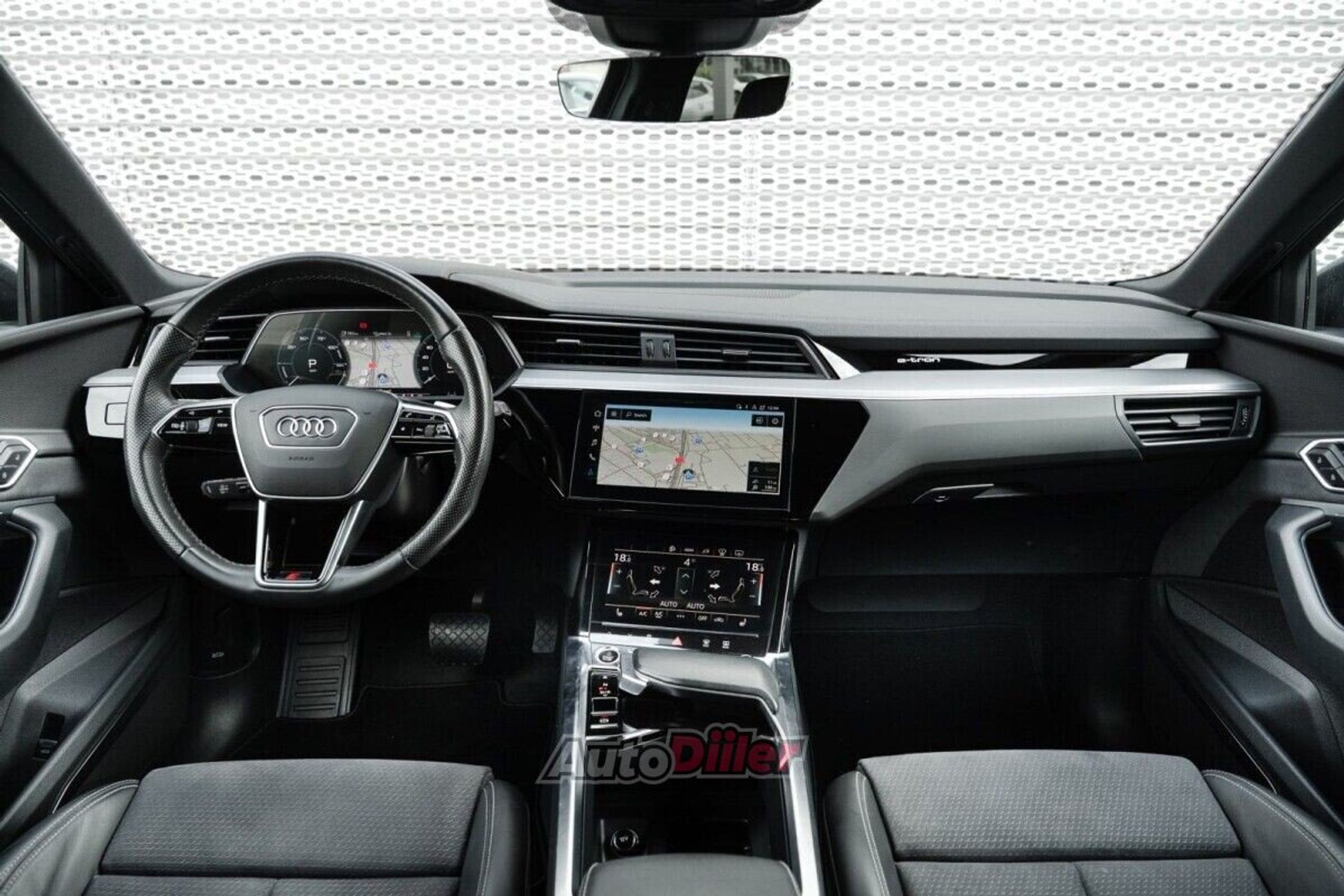 Audi e-tron 300kW 2022, photo 6/10