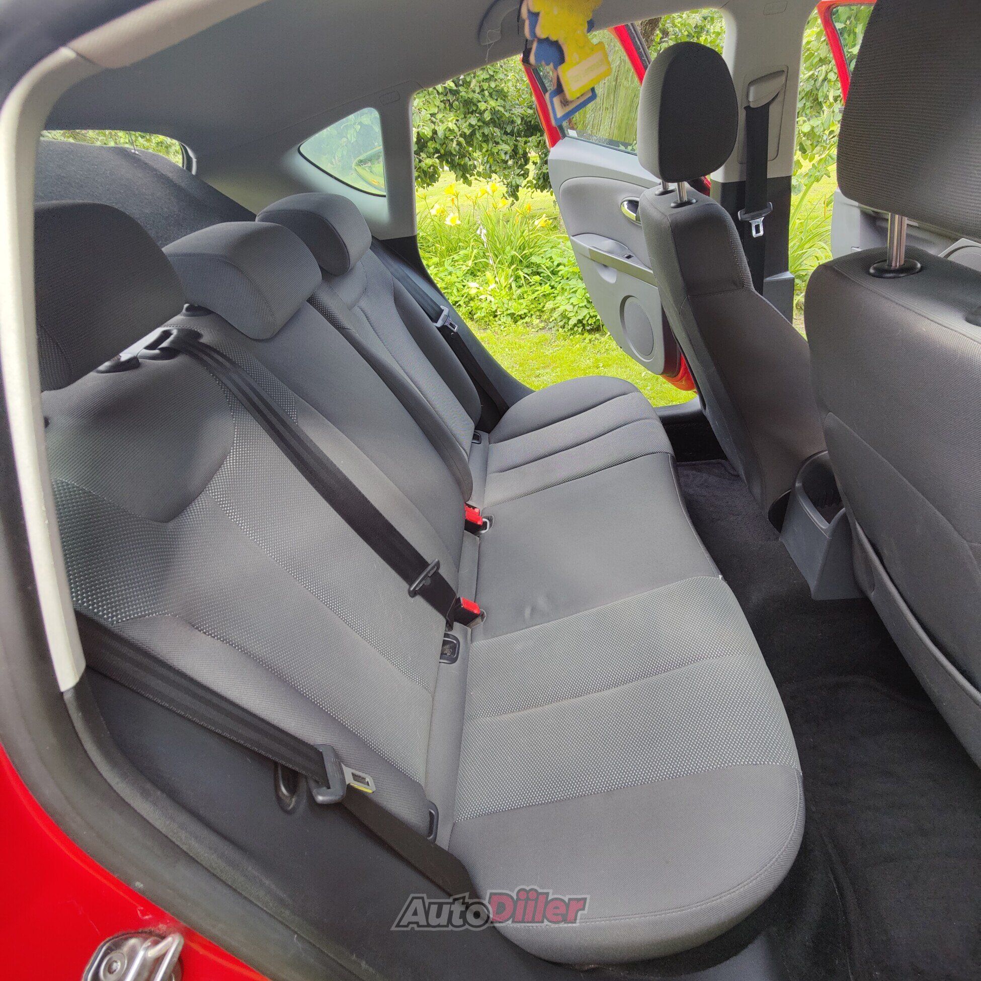 SEAT Leon 1.6 75kW 2006, photo 4/8