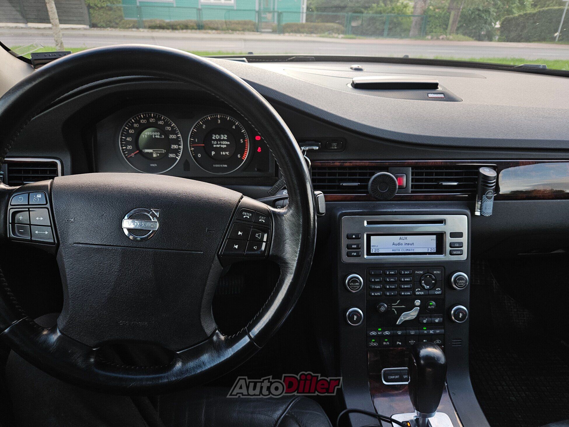 Volvo S80 2.4 136kW 2006, kuva 7/10