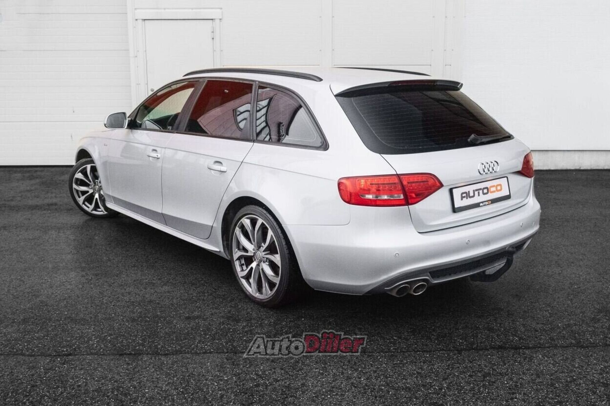 Audi A4 Avant S-Line 2.0 105kW 2010, photo 6/10