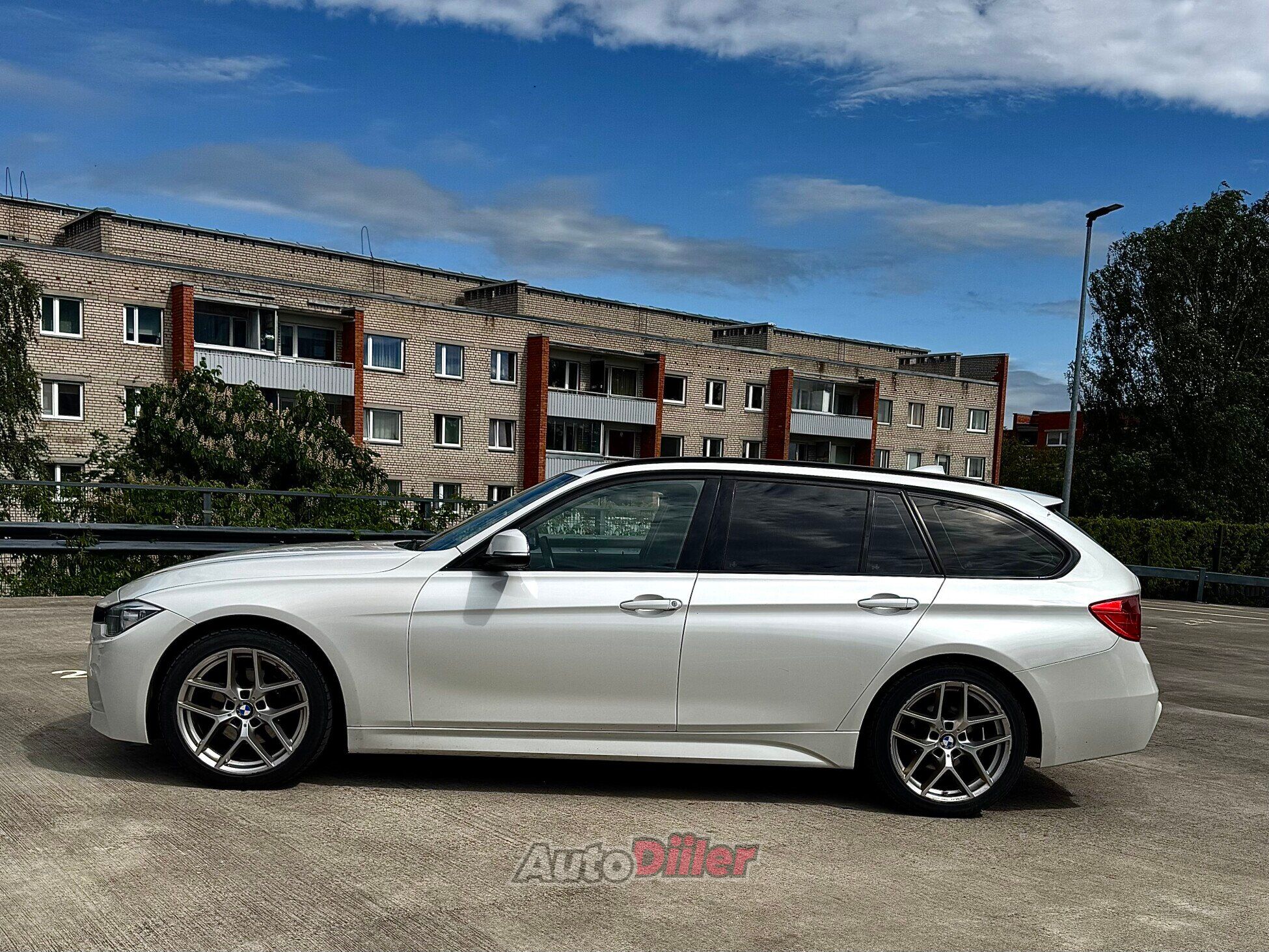 BMW 320 2.0 135kW 2015, photo 5/10