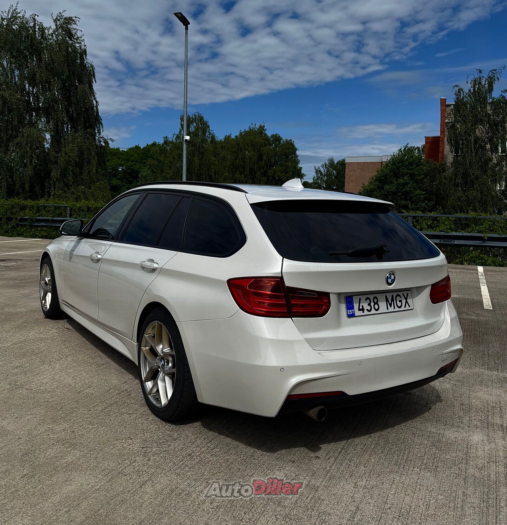 BMW 320 2.0 135kW 2015, photo 6/10