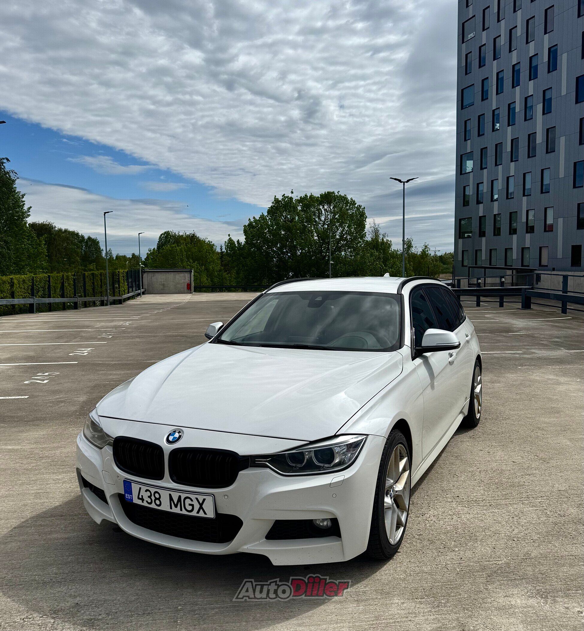 BMW 320 2.0 135kW 2015, photo 3/10