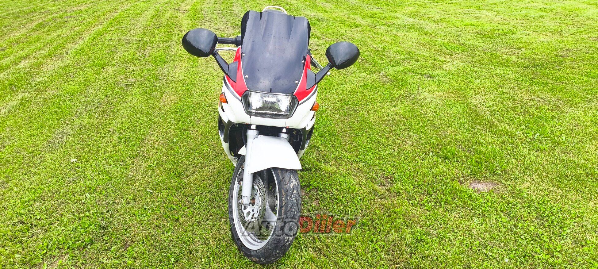 Suzuki GSX 750F 0.7 72kW 1994, kuva 2/5