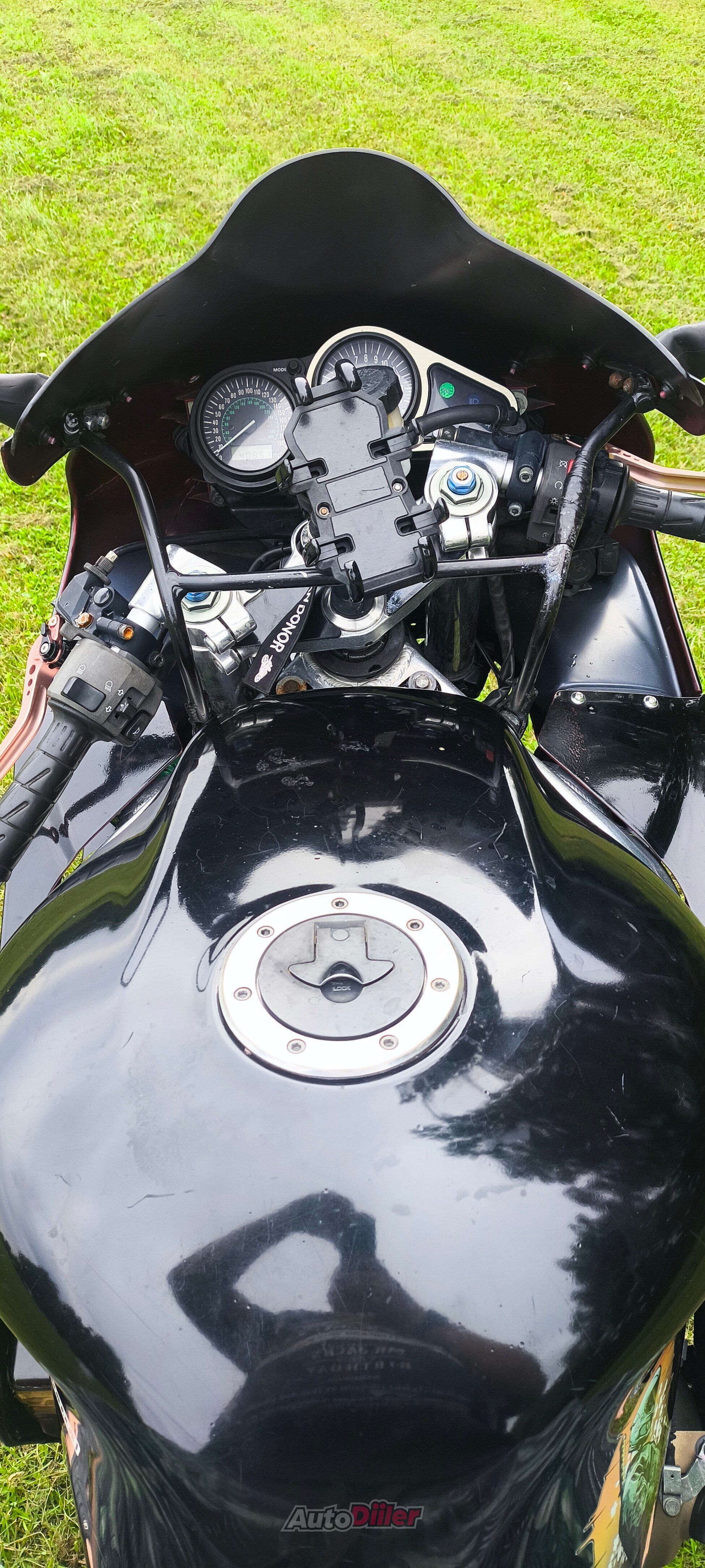 Kawasaki ZX 9R 0.9 105kW 1999, photo 5/6
