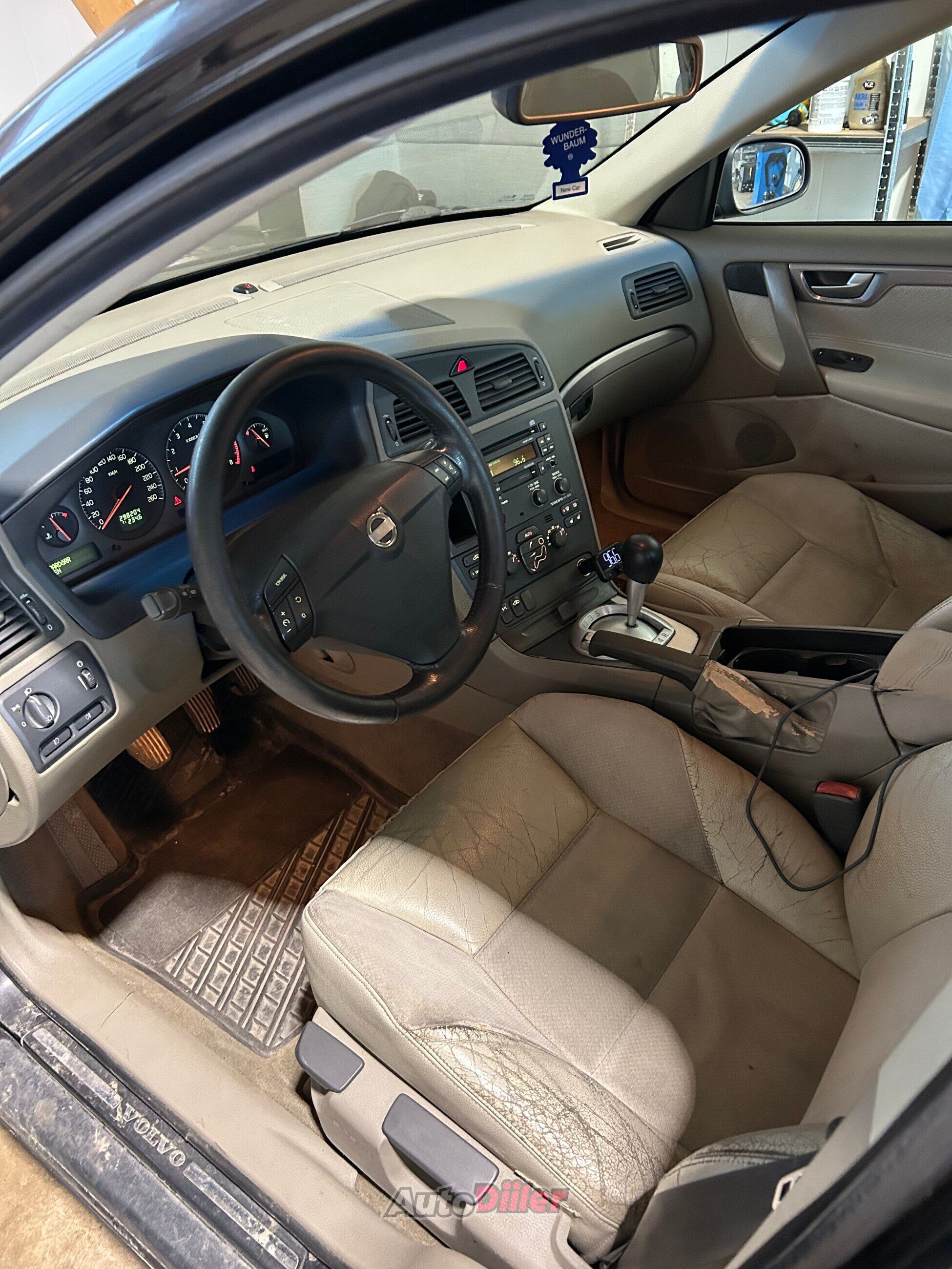 Volvo S60 2.4 147kW 2003, photo 4/4