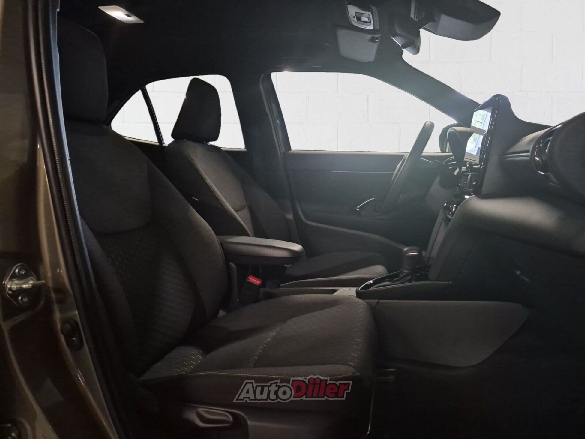 Toyota Yaris Cross 2025, photo 6/10
