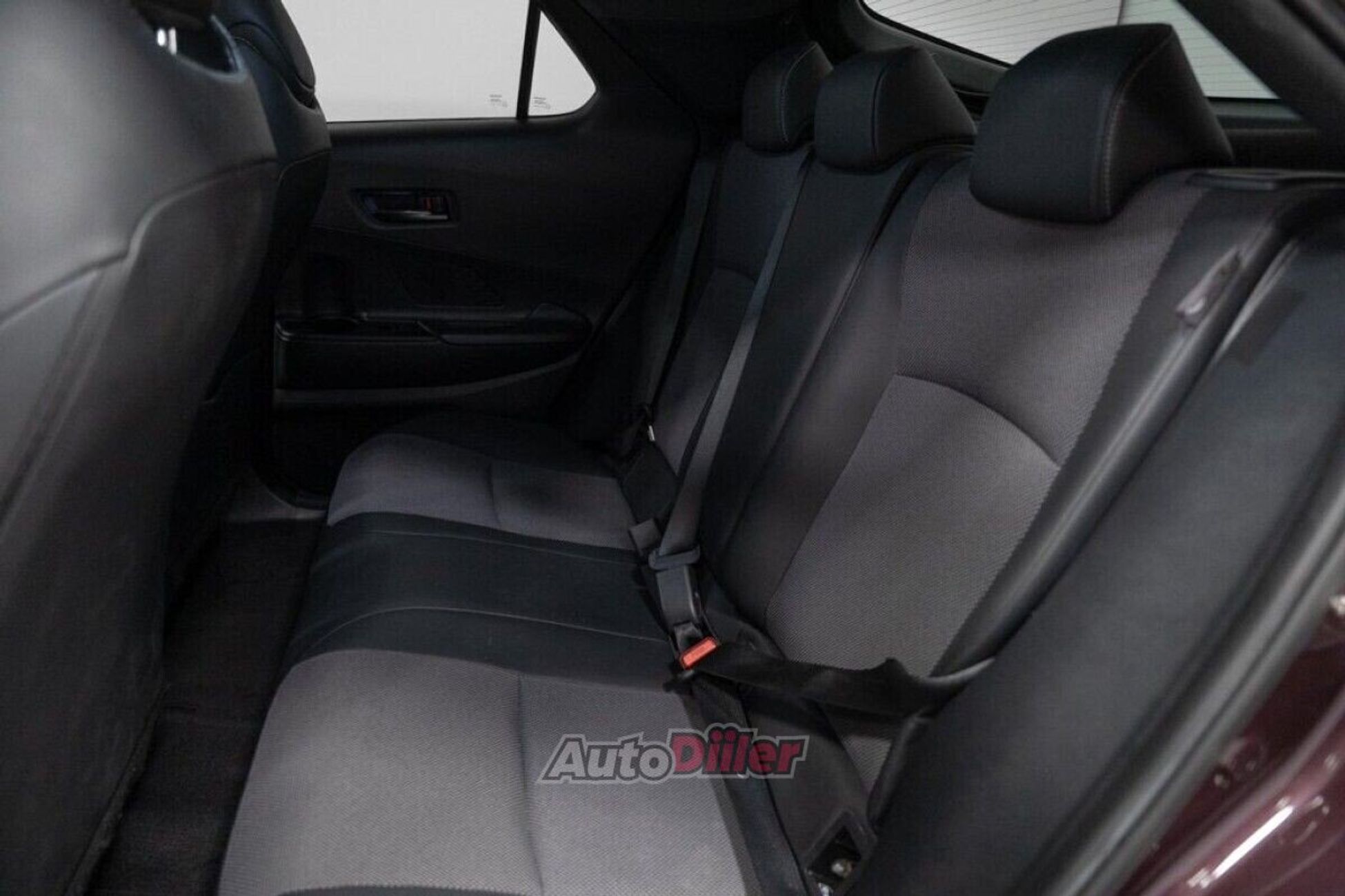 Toyota C-HR 1.8 103kW 2024, photo 6/10
