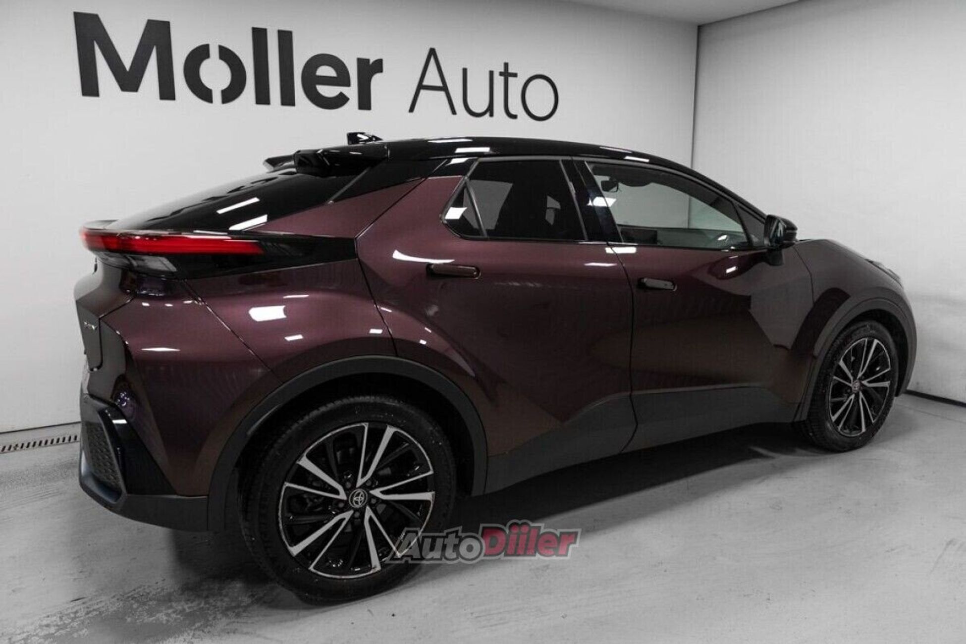 Toyota C-HR 1.8 103kW 2024, photo 4/10