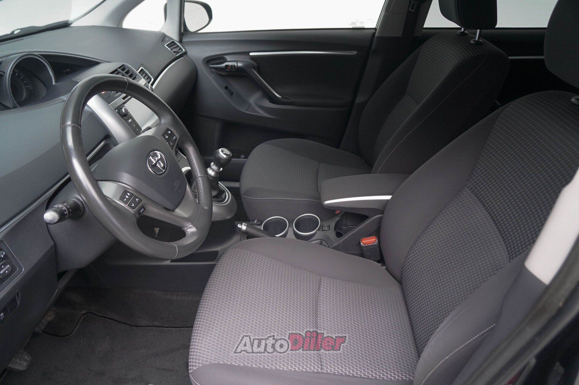 Toyota Verso 1.6 FWD 82 kW 1.6 82kW 2016, photo 7/10