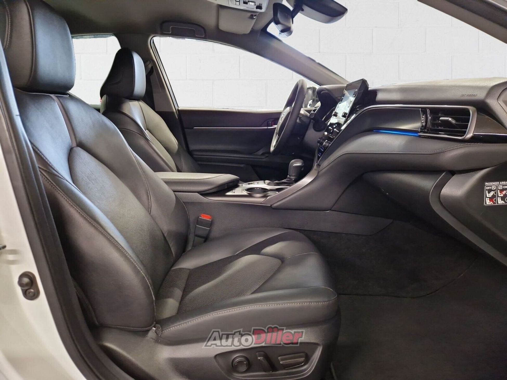 Toyota Camry 2023, photo 6/10