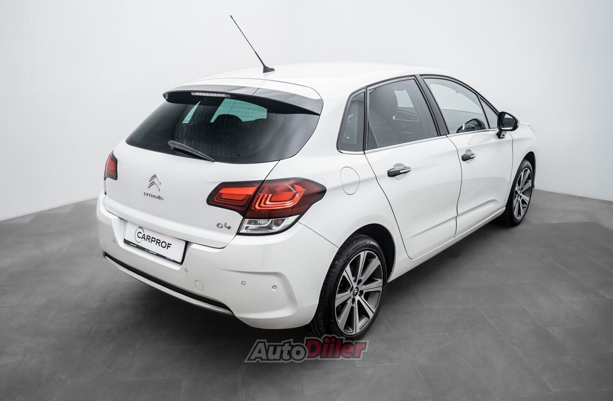 Citroen C4 1.2 96kW 2016, photo 3/10