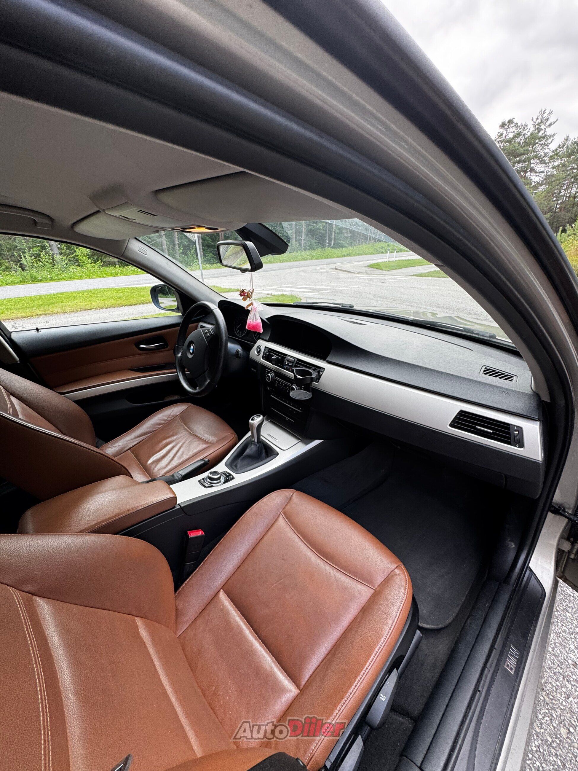 BMW 320 2.0 120kW 2012, photo 6/9