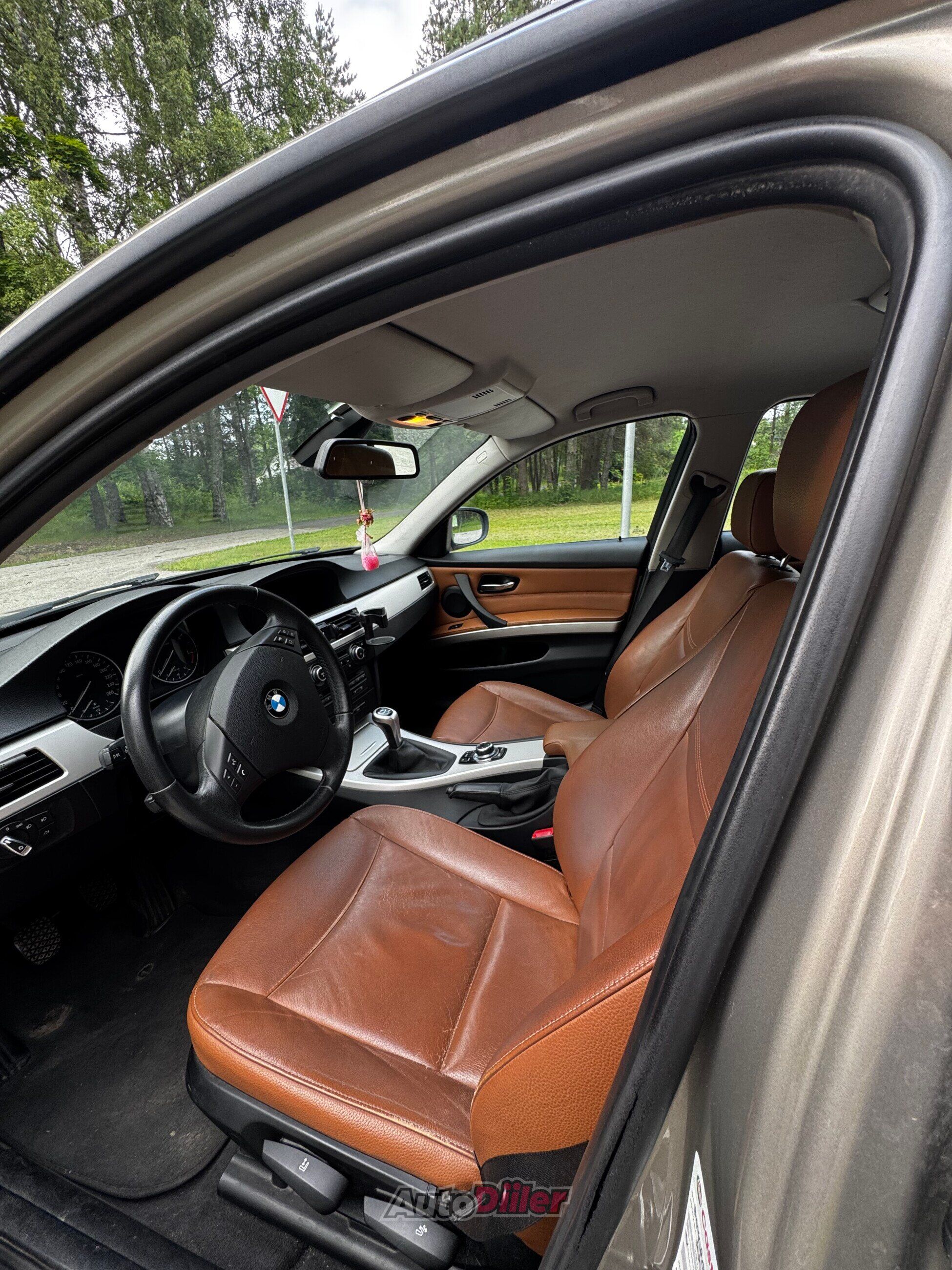 BMW 320 2.0 120kW 2012, photo 5/9