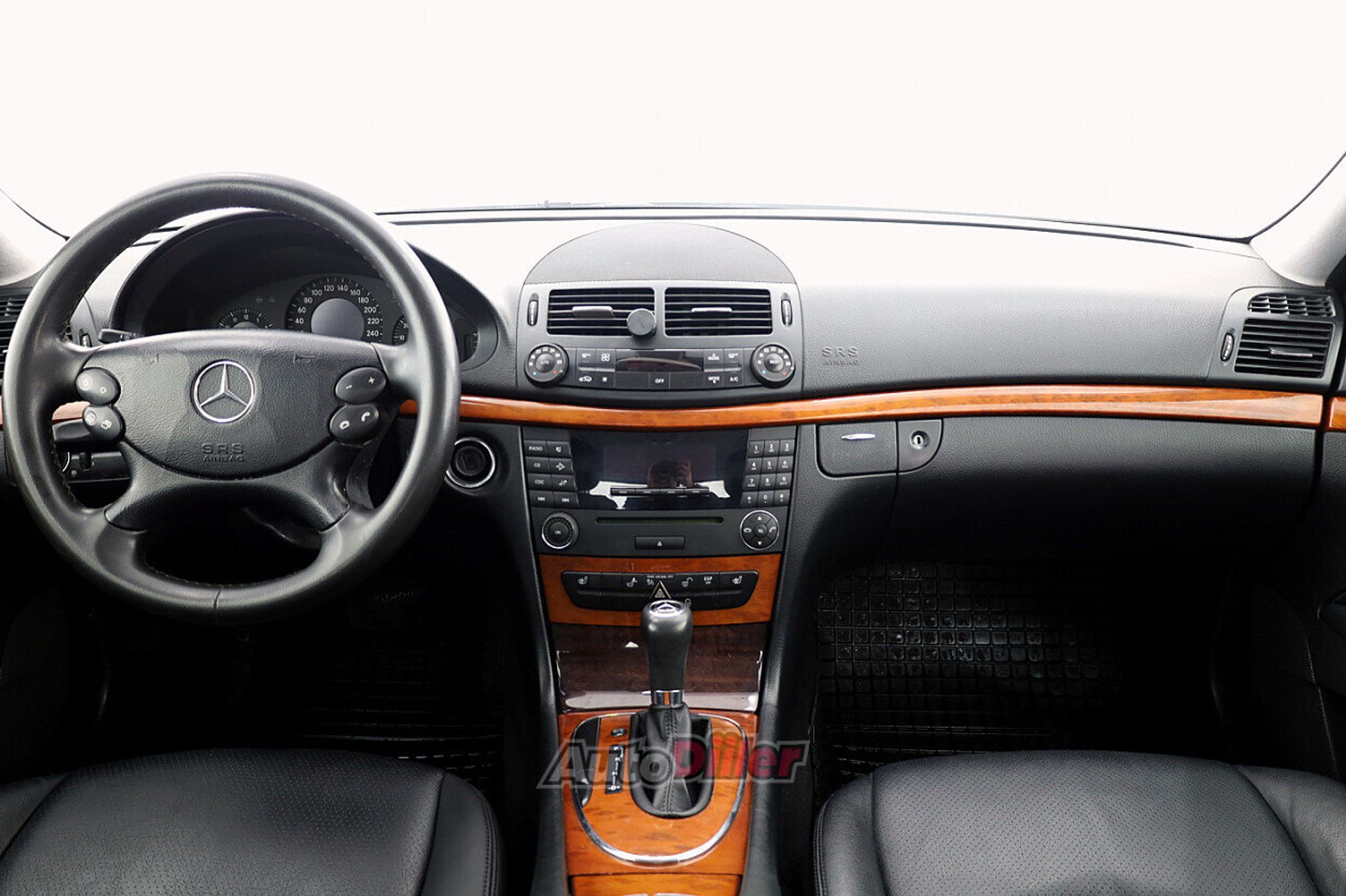 Mercedes-Benz E 200 1.8 120kW 2008, photo 5/7