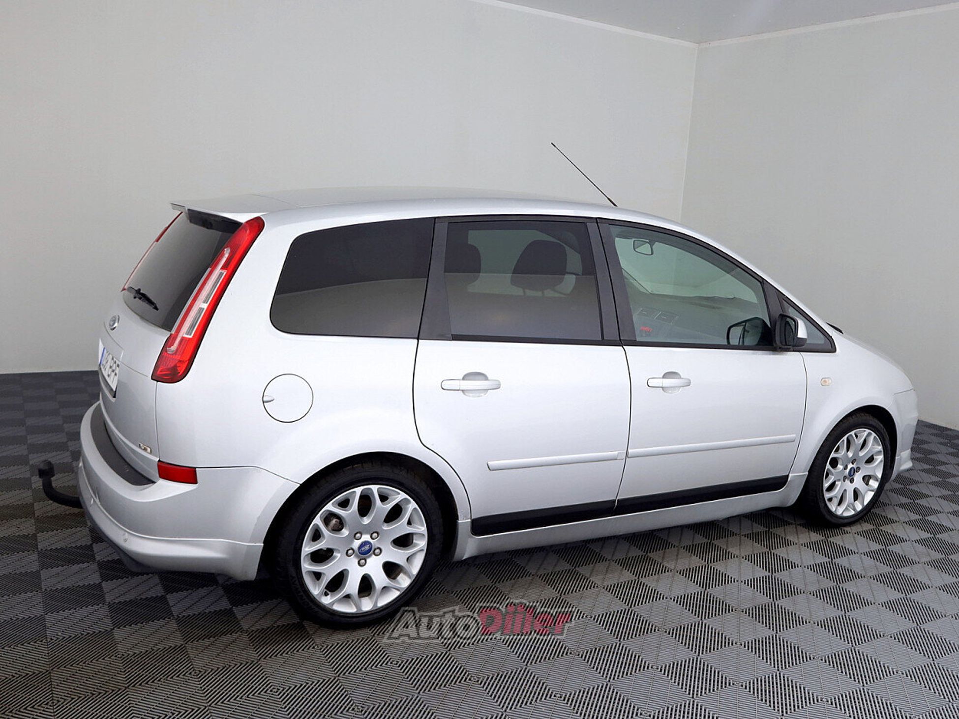 Ford C-Max 1.6 80kW 2010, photo 3/7