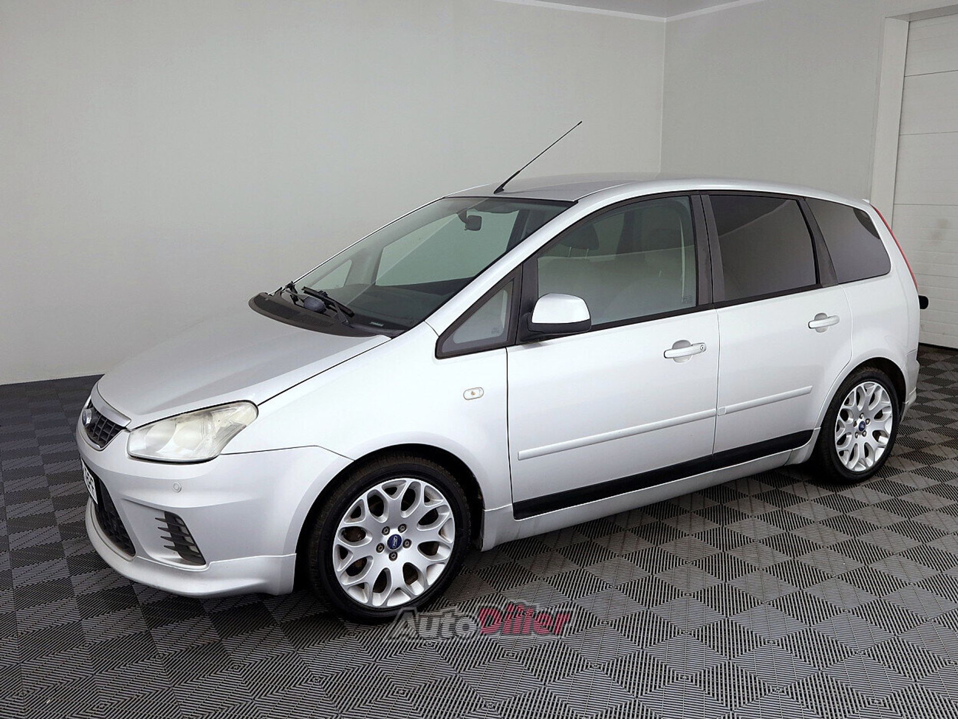 Ford C-Max 1.6 80kW 2010, photo 2/7