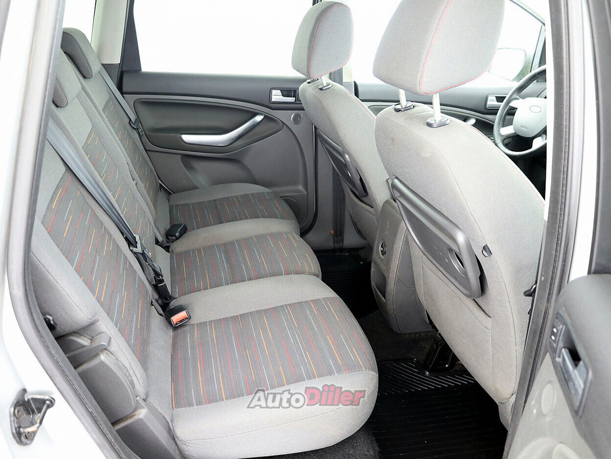 Ford C-Max 1.6 80kW 2010, photo 7/7