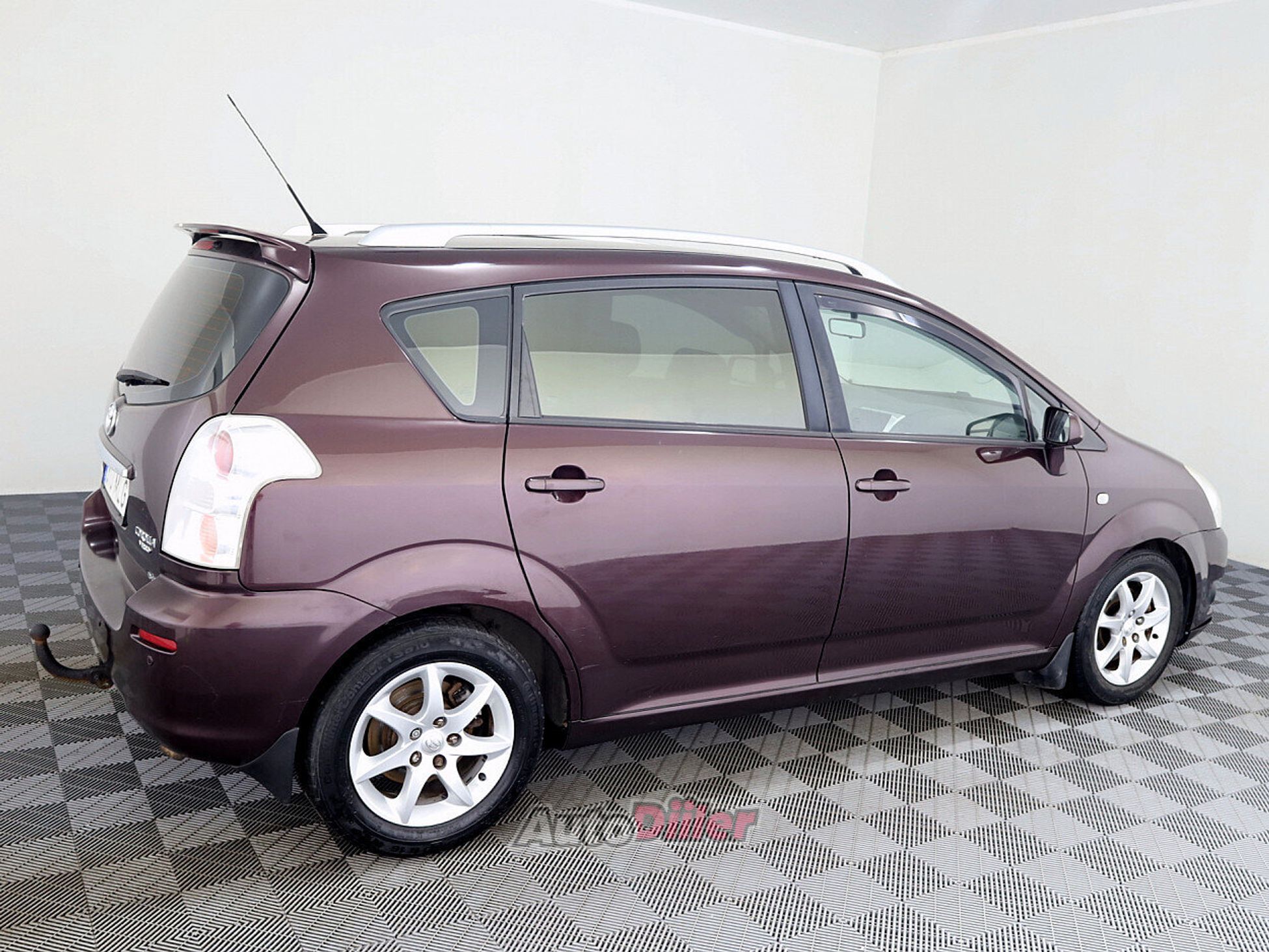 Toyota Corolla Verso 2.2 100kW 2008, kuva 3/8