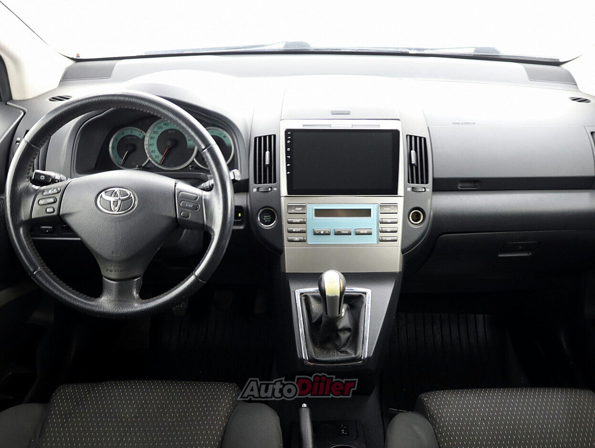 Toyota Corolla Verso 2.2 100kW 2008, kuva 5/8