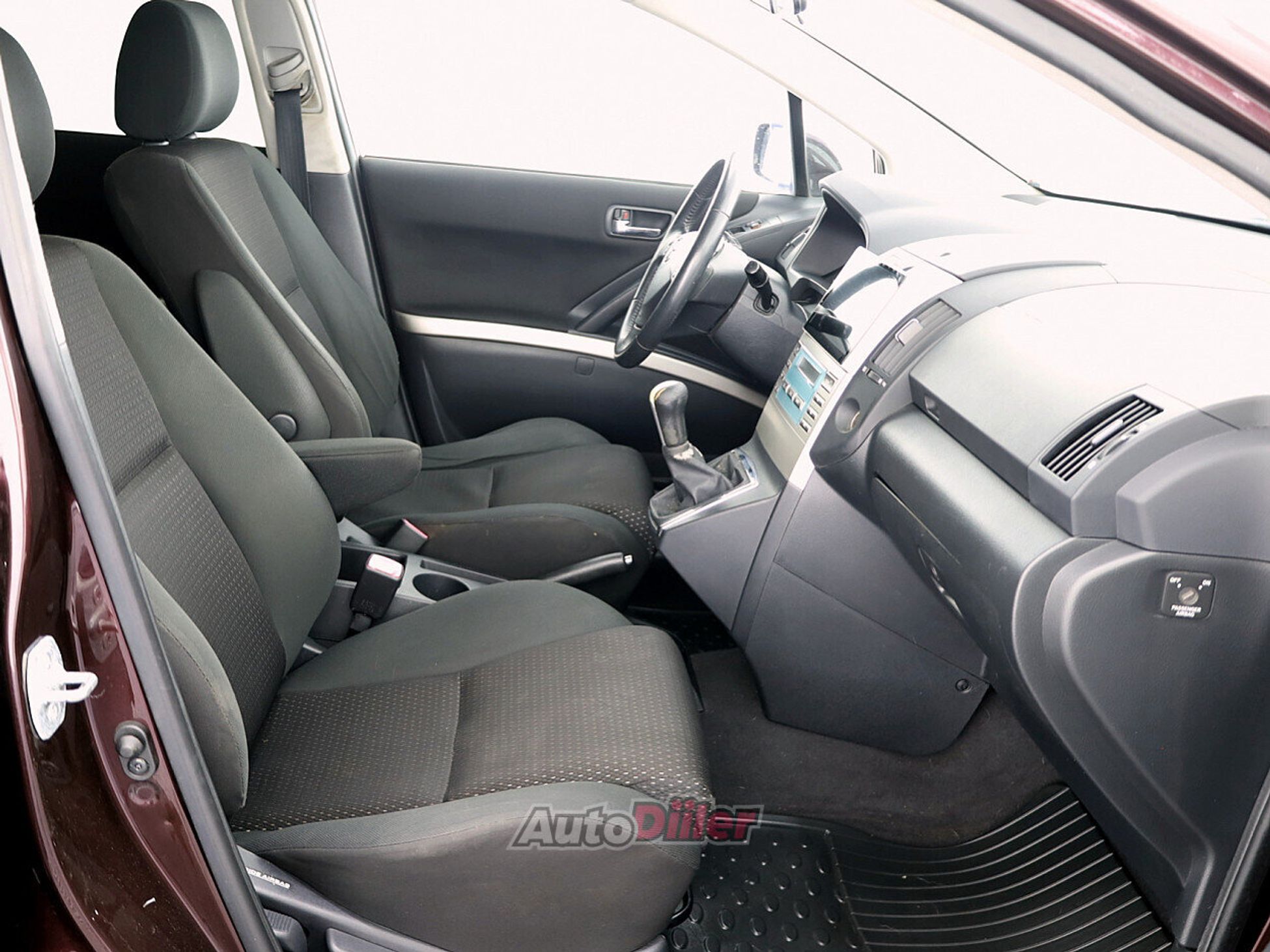 Toyota Corolla Verso 2.2 100kW 2008, kuva 6/8