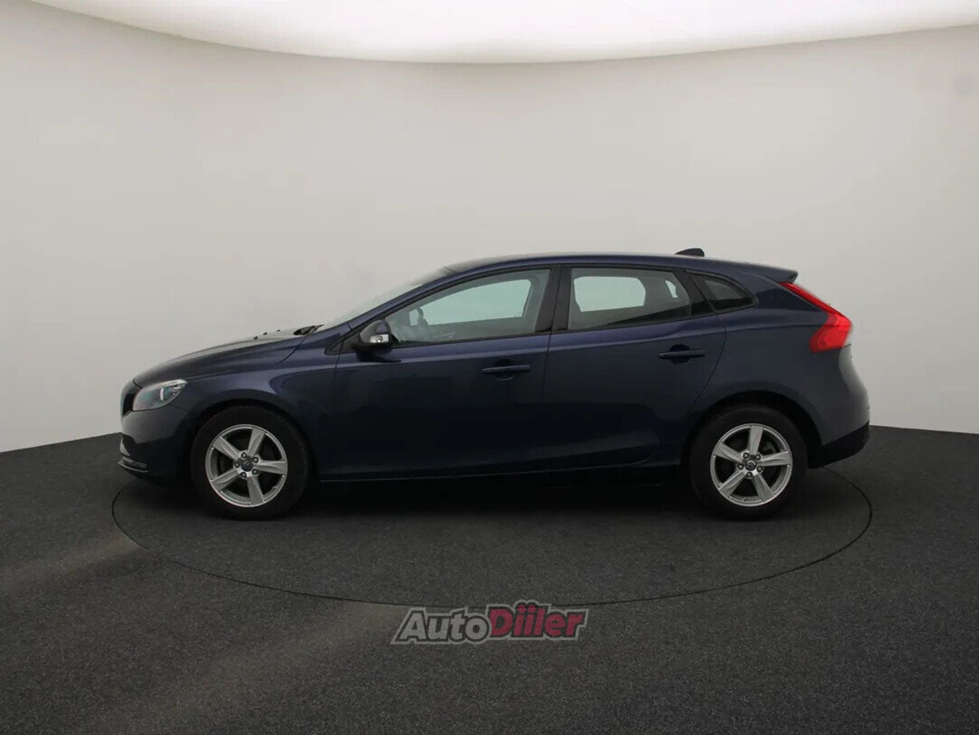 Volvo V40 Momentum 1.6 84kW 2014, kuva 6/10