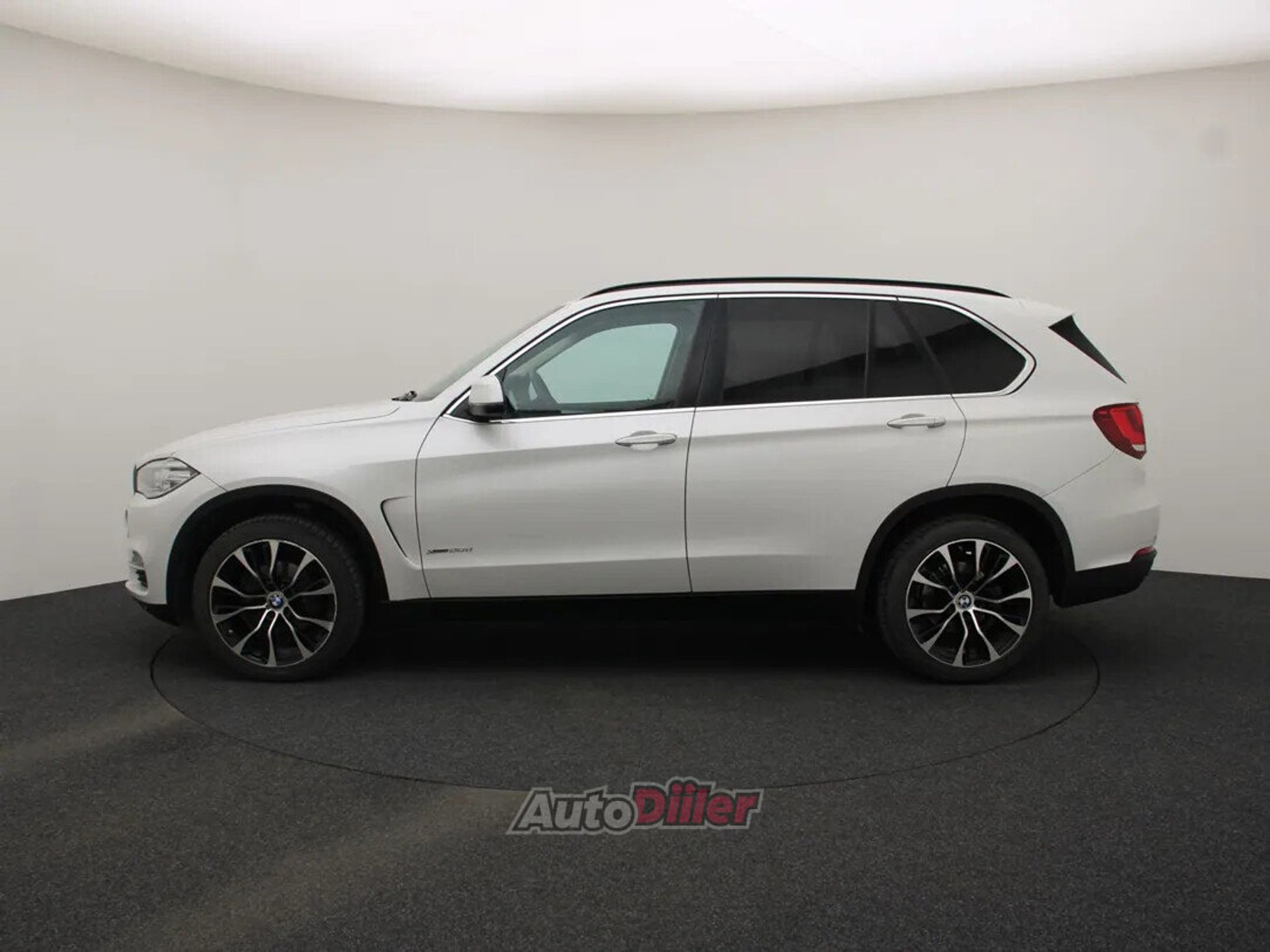 BMW X5 Design Pure Excellence 2.0 155kW 2016, kuva 6/10