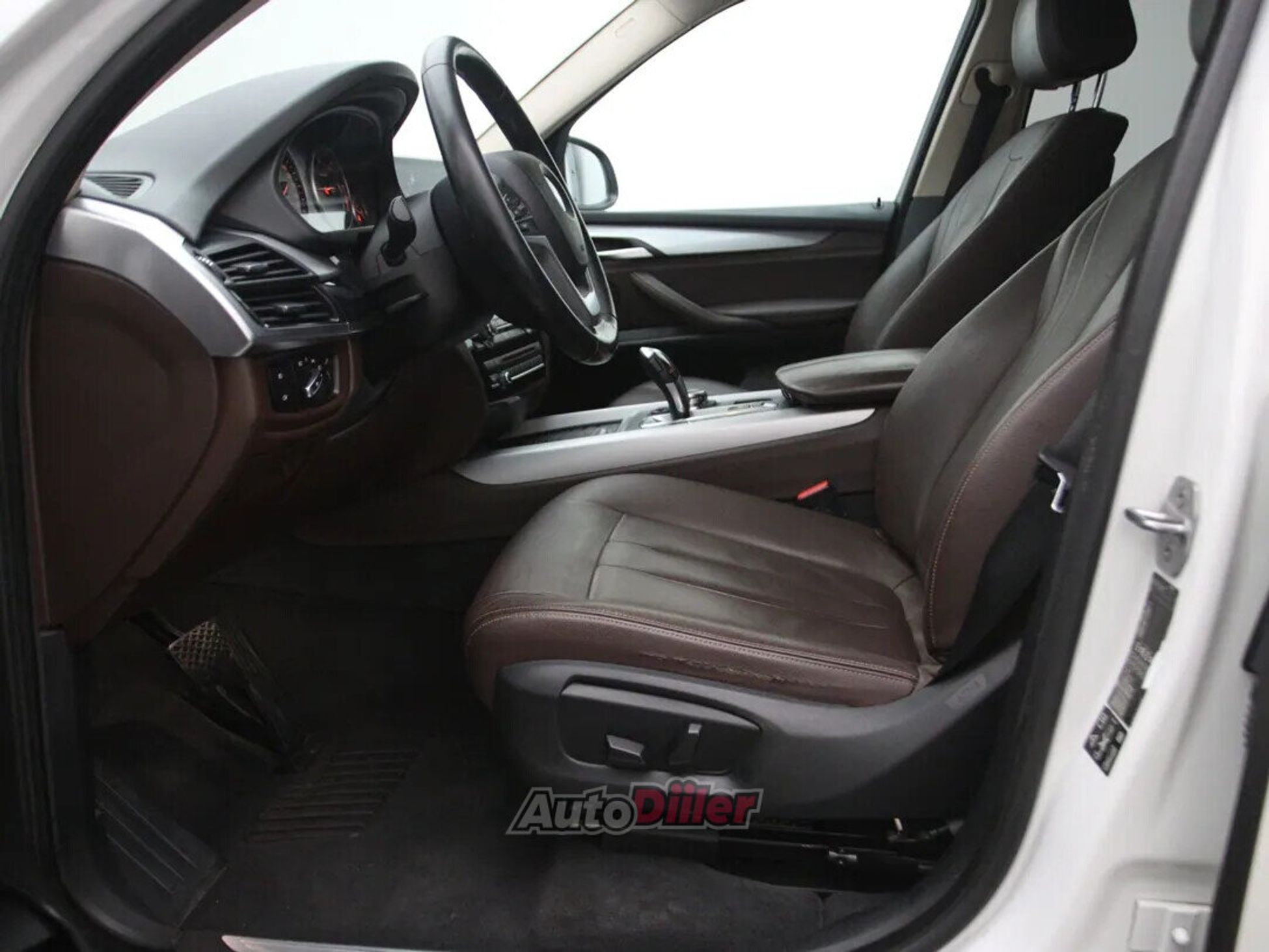 BMW X5 Design Pure Excellence 2.0 155kW 2016, kuva 4/10