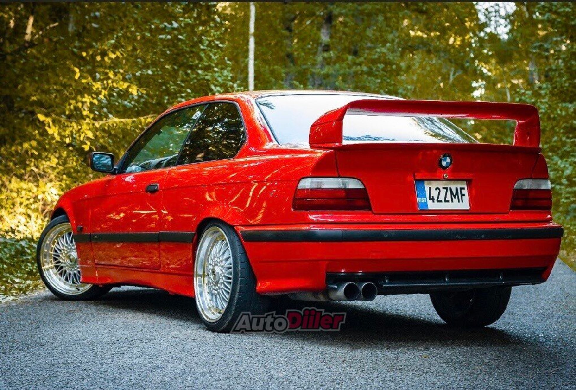 BMW 323 2.5 125kW 1992, photo 2/5