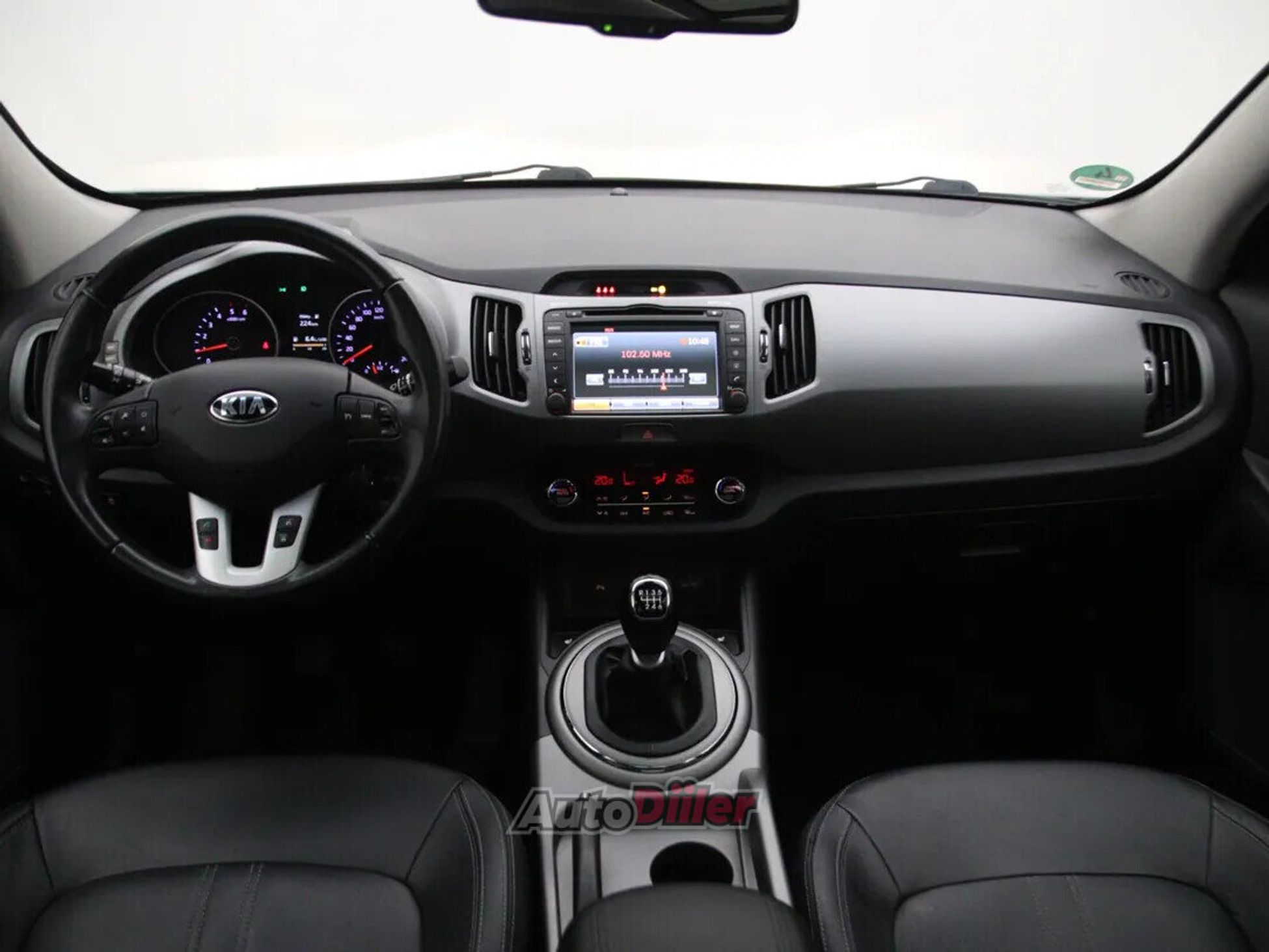 Kia Sportage World Edition 1.7 85kW 2016, photo 2/10