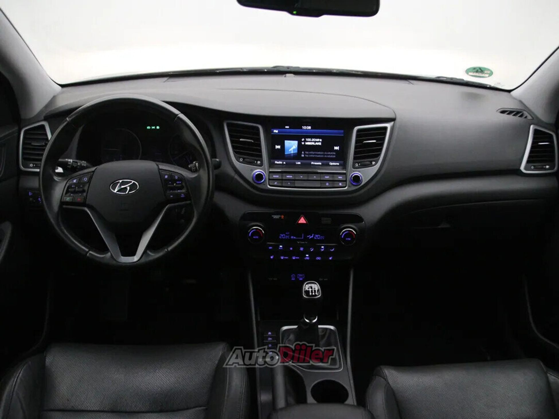 Hyundai Tucson Premium 1.7 85kW 2016, kuva 2/10
