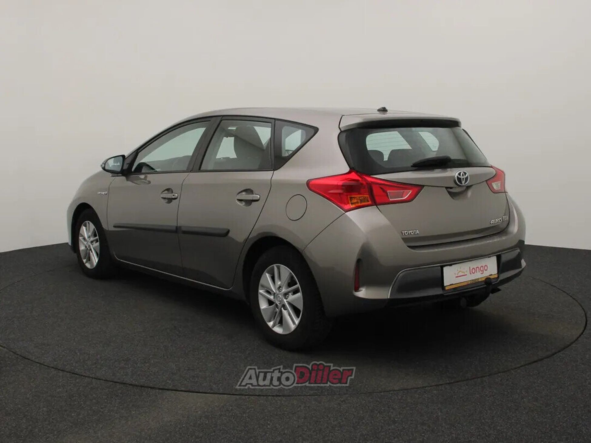 Toyota Auris Aspiration 1.8 100kW 2015, kuva 7/10