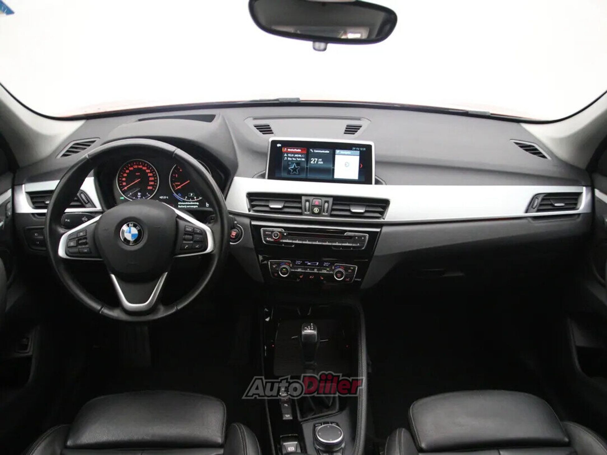 BMW X1 High Executive 2.0 141kW 2018, kuva 2/10