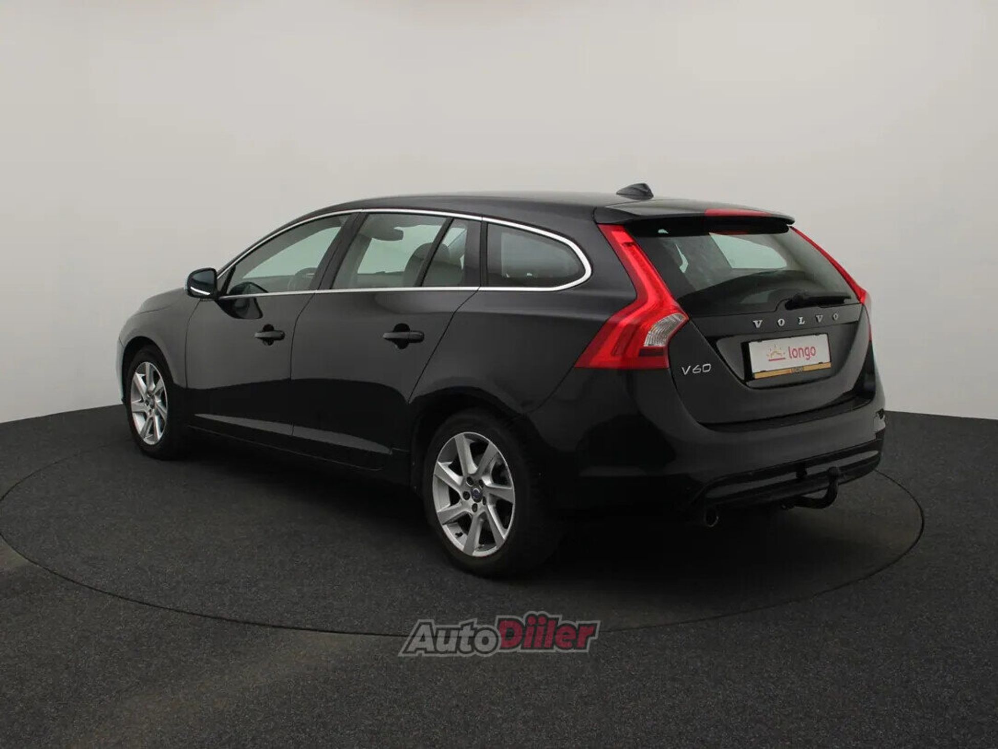 Volvo V60 Momentum 1.6 84kW 2015, photo 7/10