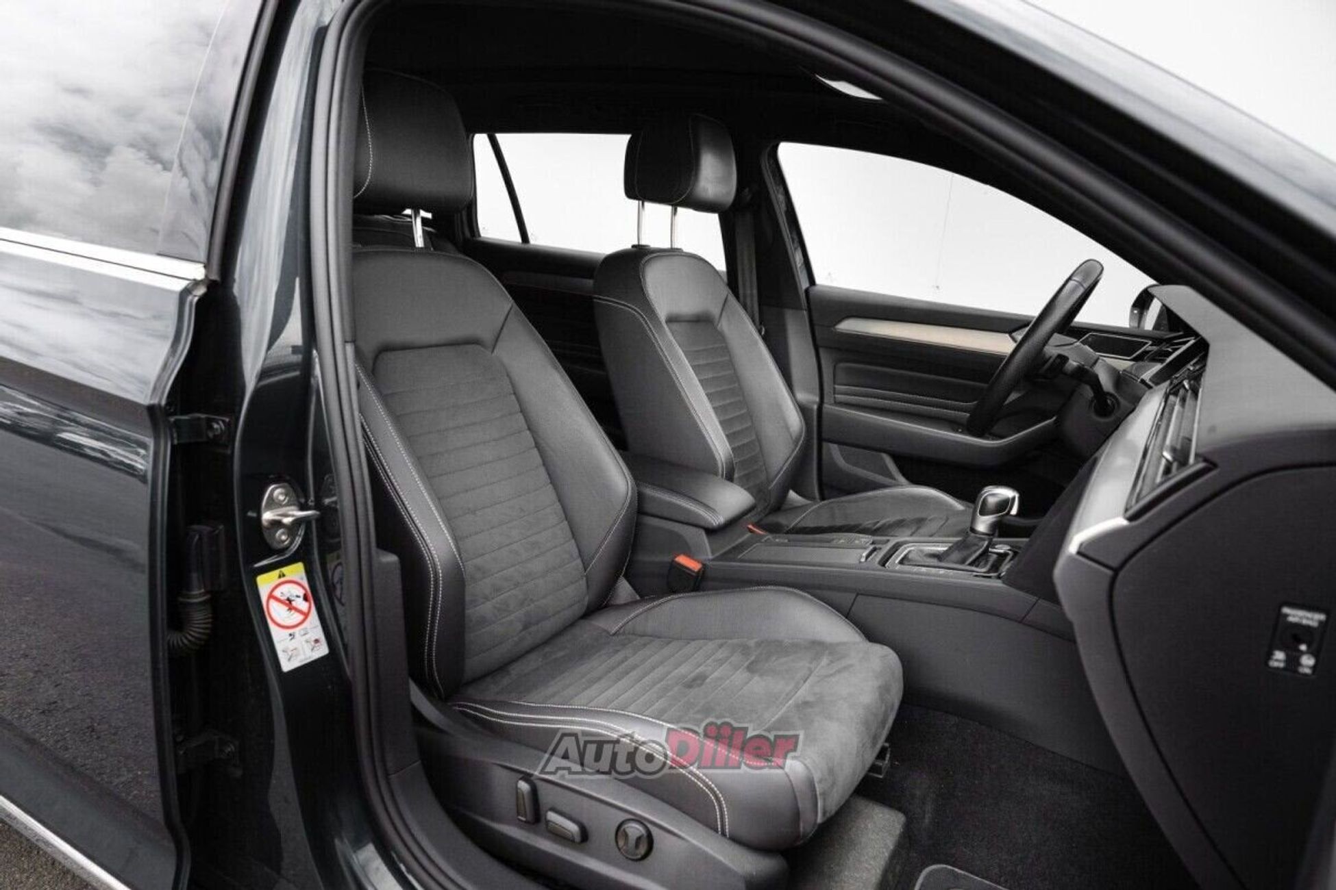 Volkswagen Passat 1.4 160kW 2022, photo 5/10